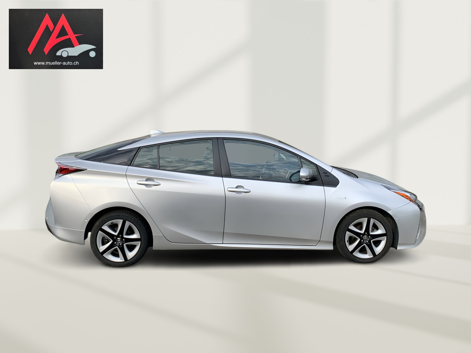 TOYOTA Prius 1.8 VVT-i HSD Sol Premium-showroom-element-3