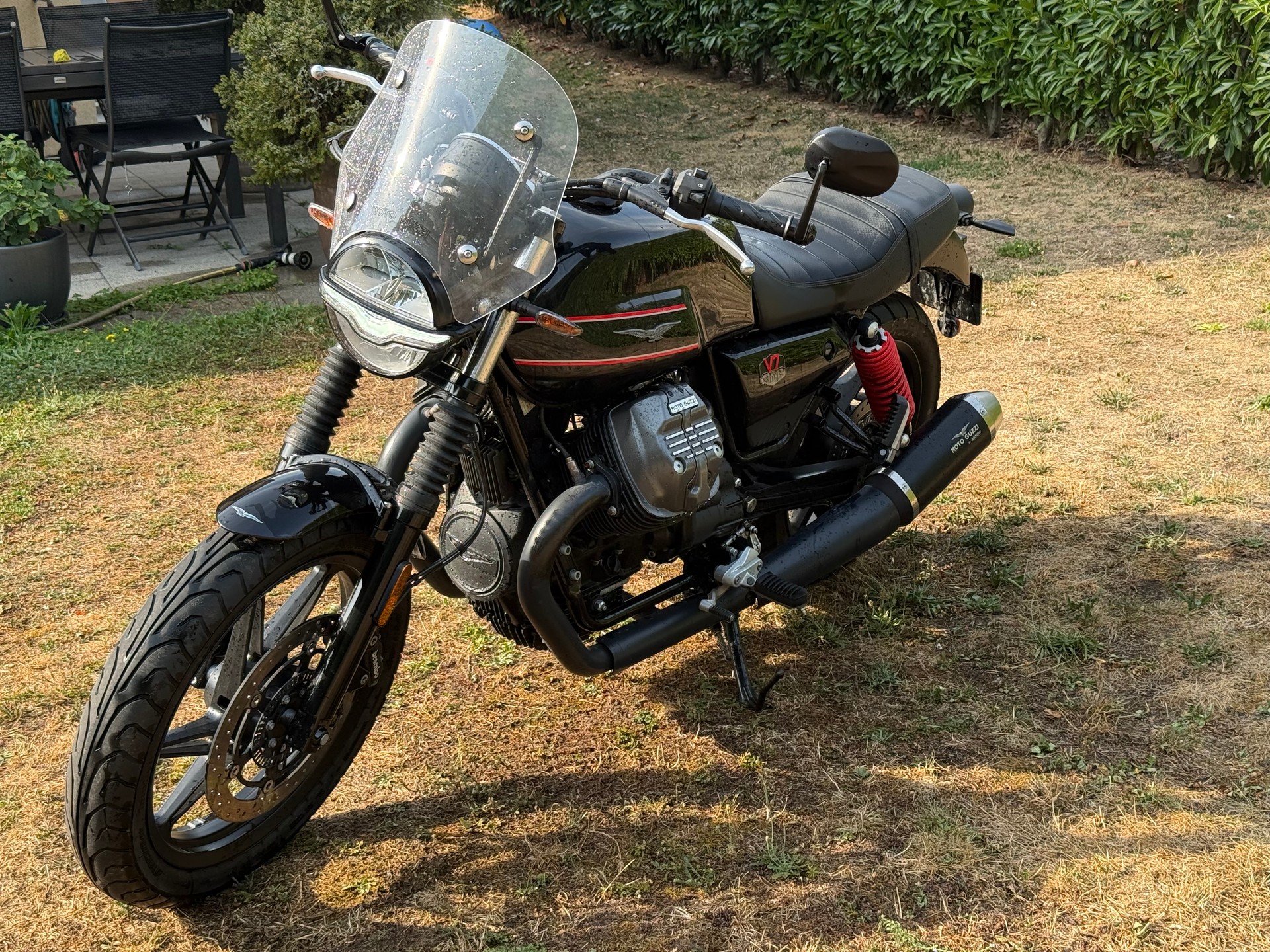 MOTO GUZZI IV Spécial Edition (35Kw)-image-2