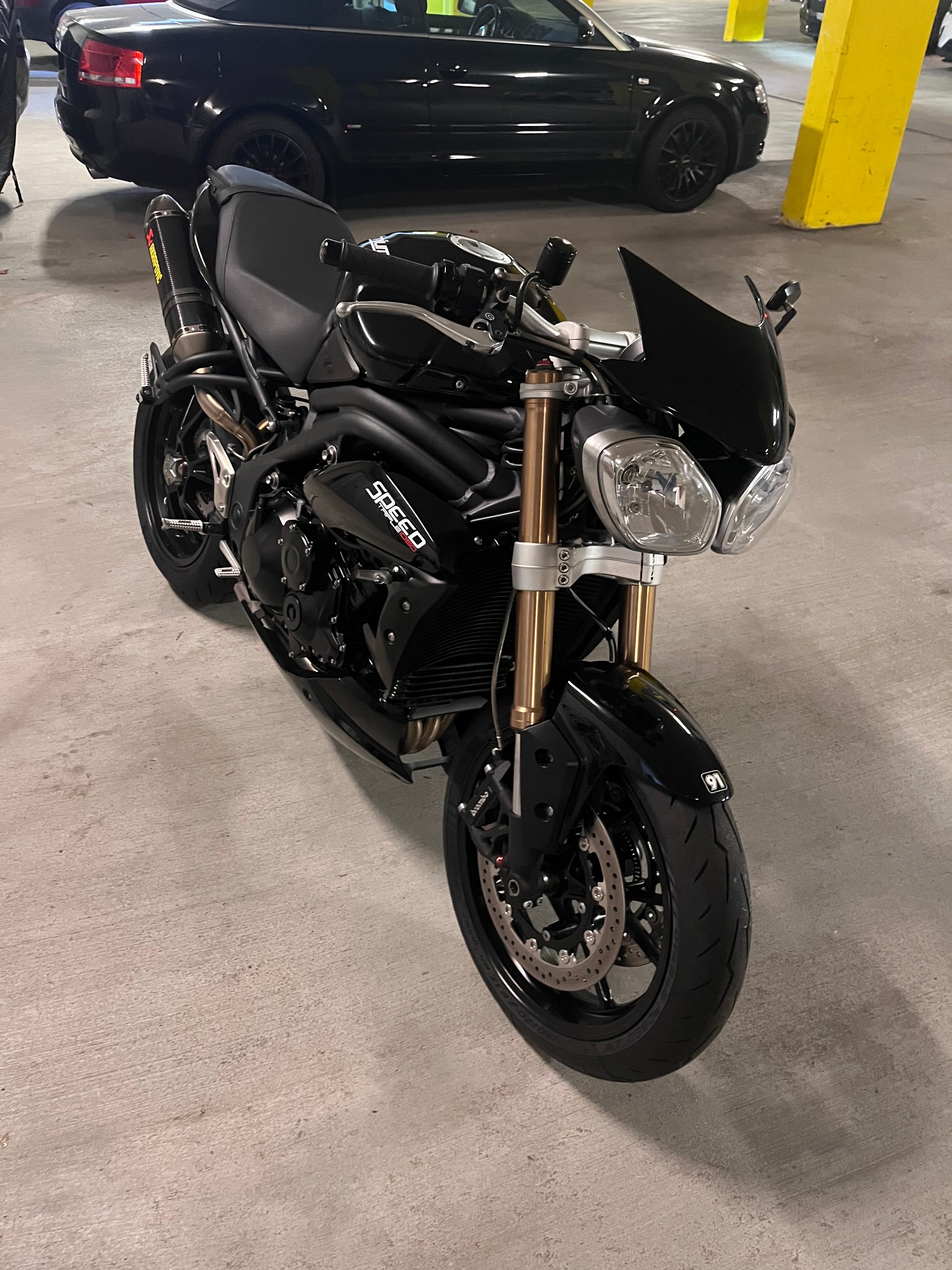 TRIUMPH Speed Triple 1050 ABS-image-3