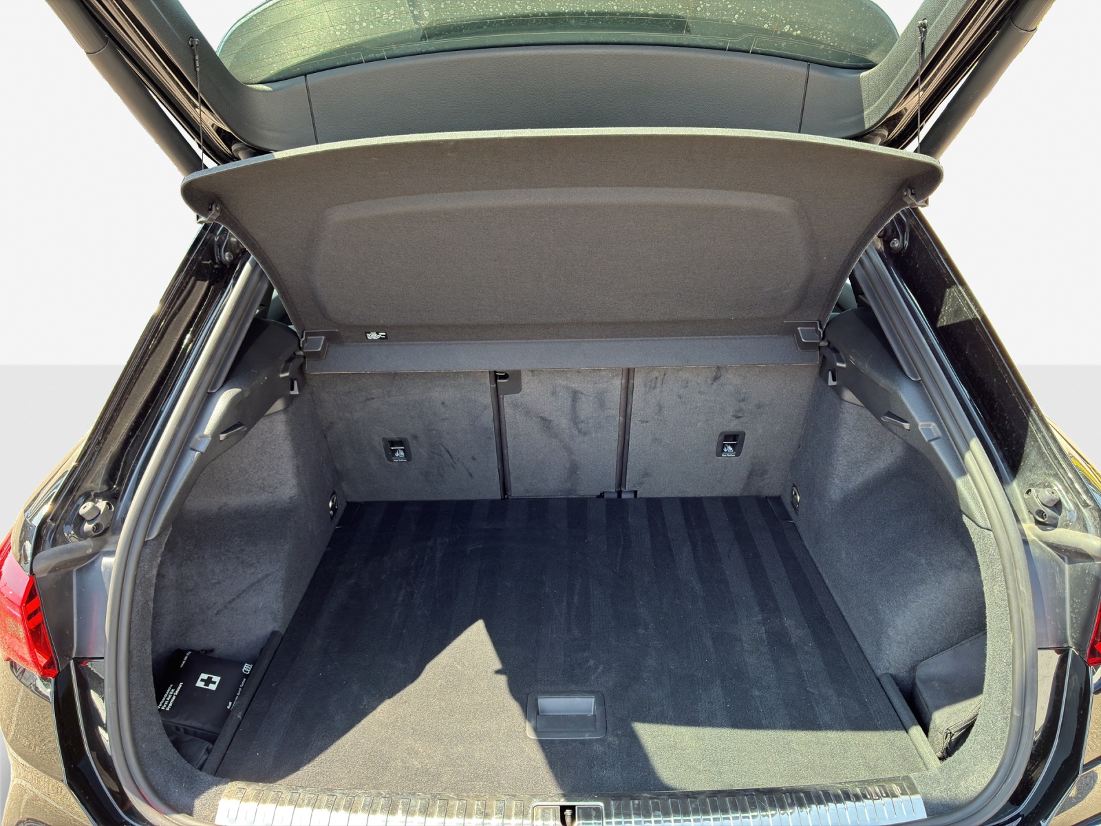 AUDI Q3 35 TFSI S line Attraction S-tronic-image-12