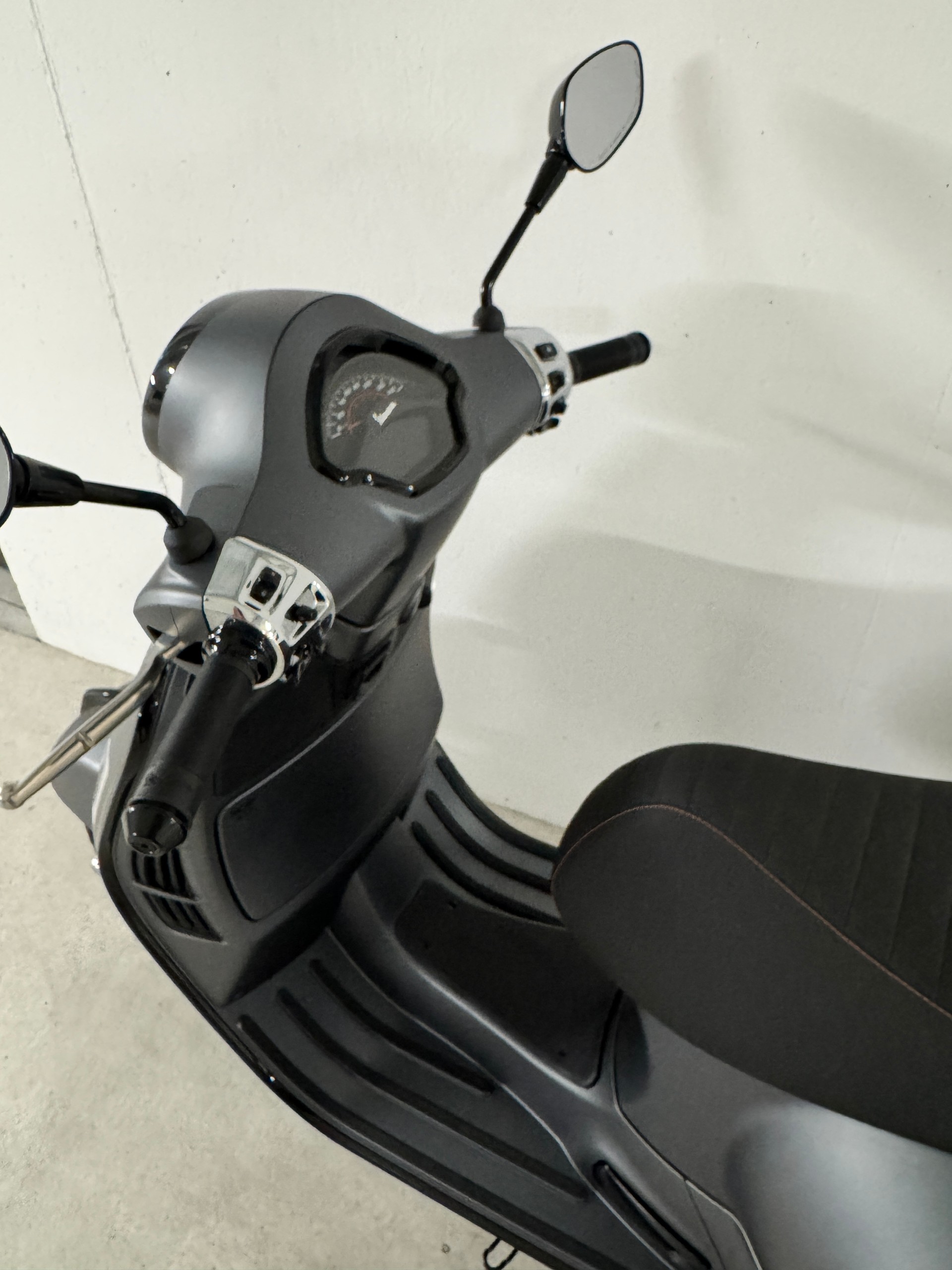 PIAGGIO Vespa GTS 125 Super Sport ABS-image-5