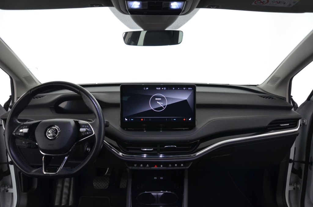 SKODA Enyaq iV 80-image-11