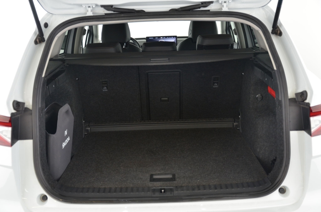 SKODA Enyaq iV 80-image-26