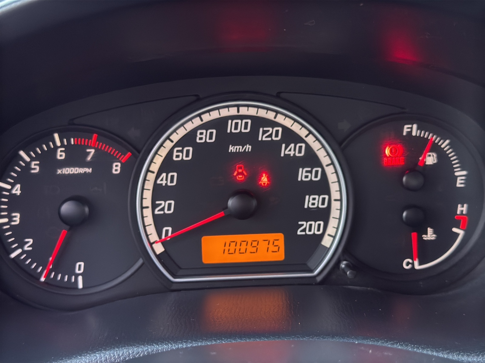 SUZUKI Swift 1.3i 16V GL-image-10