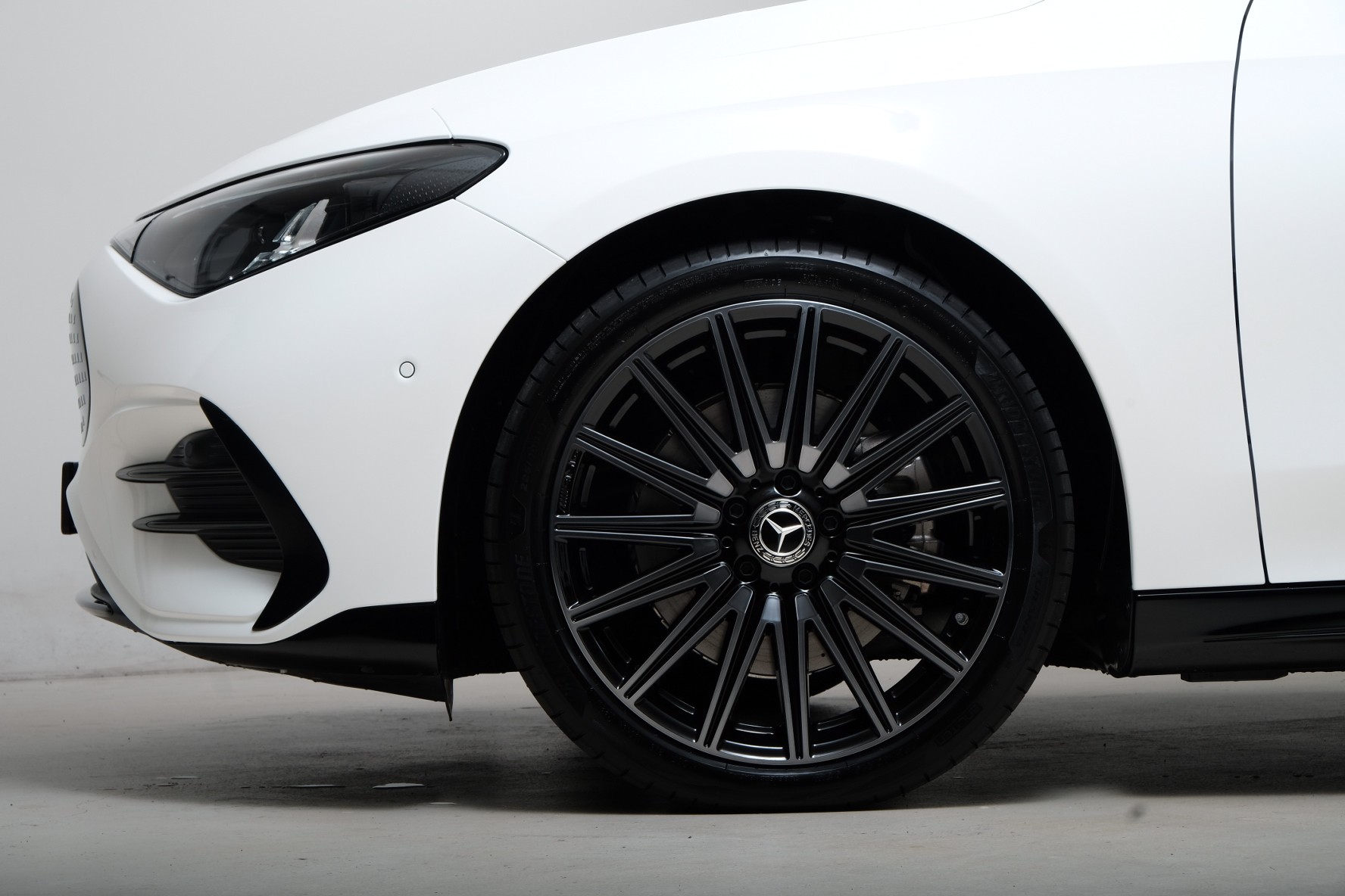 MERCEDES-BENZ CLA 350 AMG Line 4Matic C174 Demo-showroom-element-1