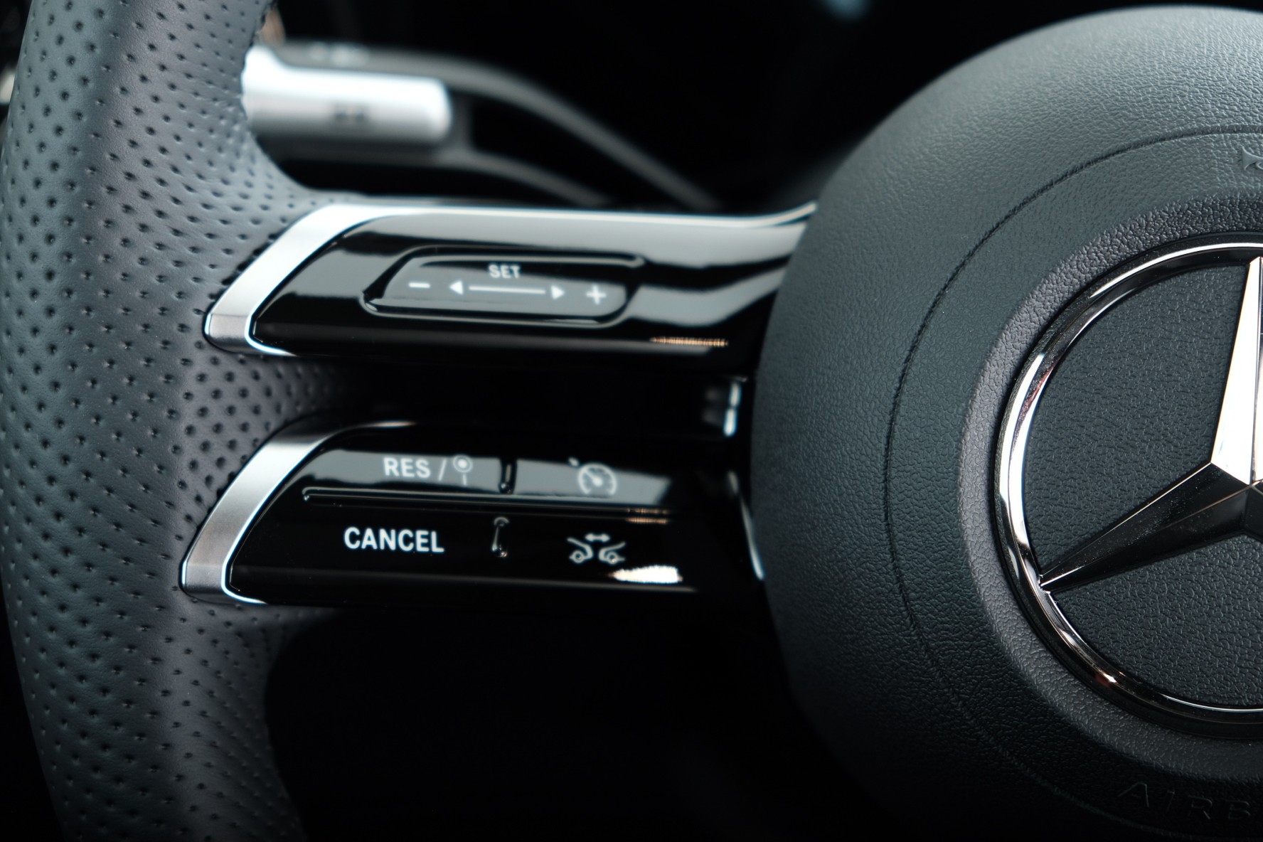 MERCEDES-BENZ CLA 350 AMG Line 4Matic C174 Demo-image-6