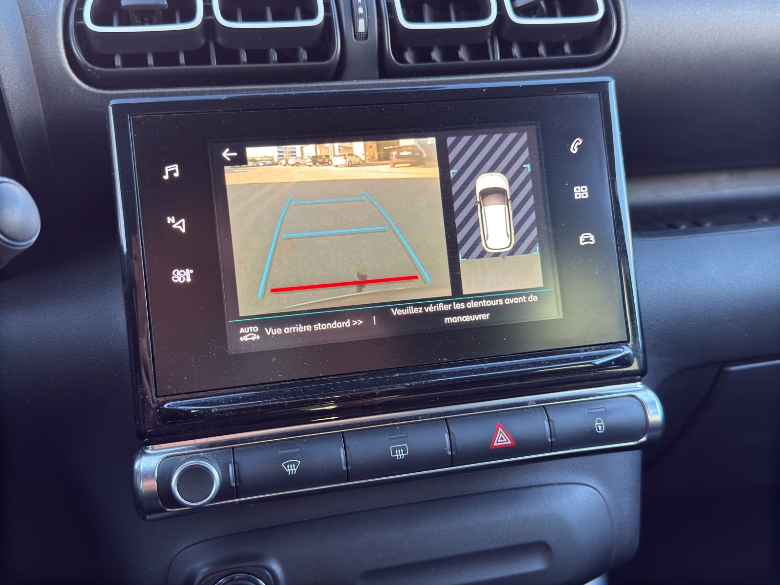 CITROEN C3 Aircross 1.2i PureTech Feel EAT-image-26