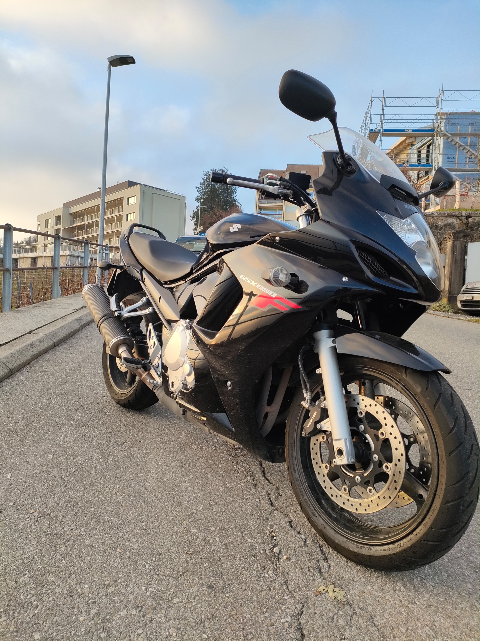 SUZUKI GSX 650 F-image-5