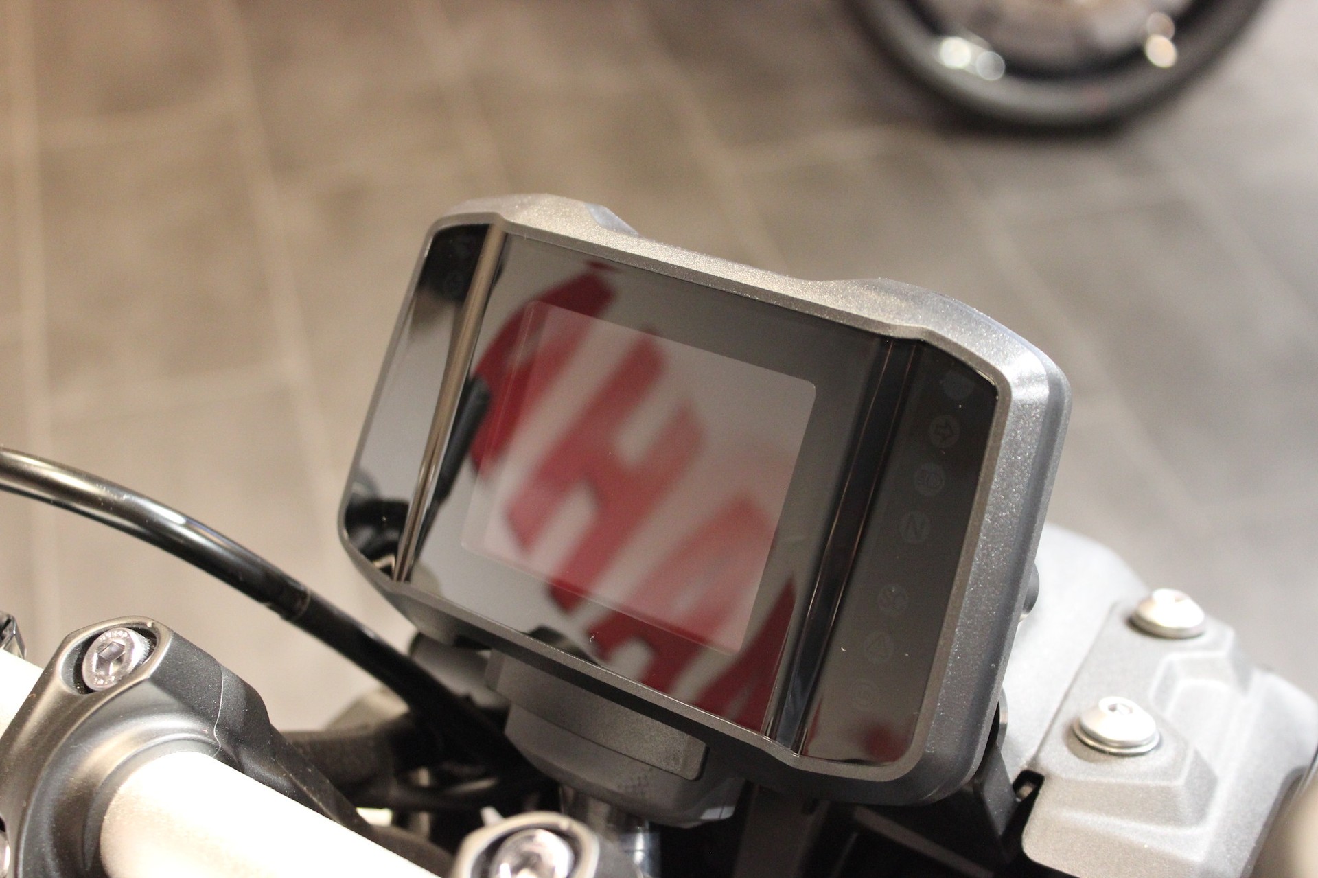 YAMAHA MT-09-image-10