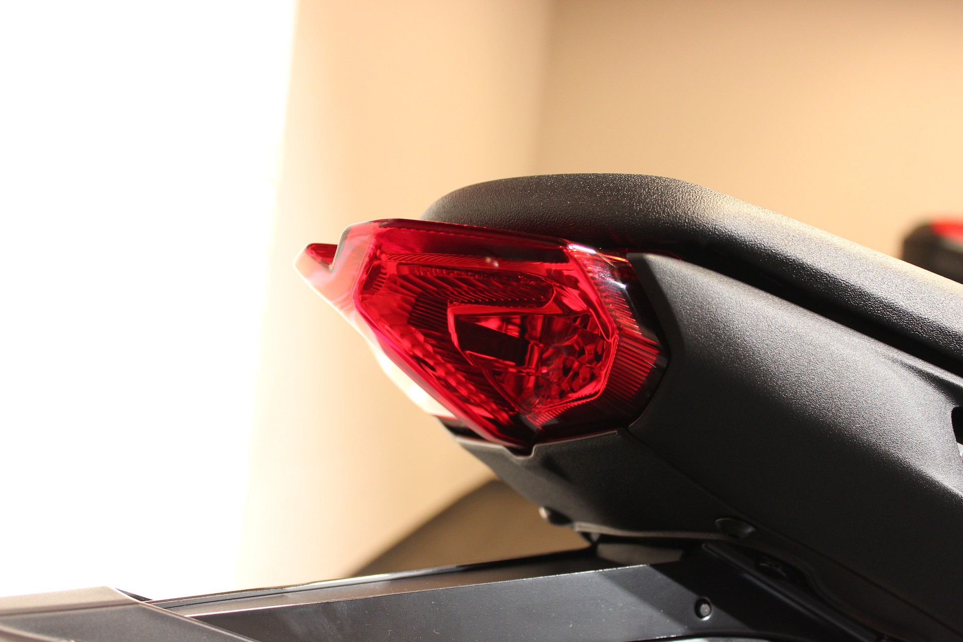 YAMAHA MT-09-image-11