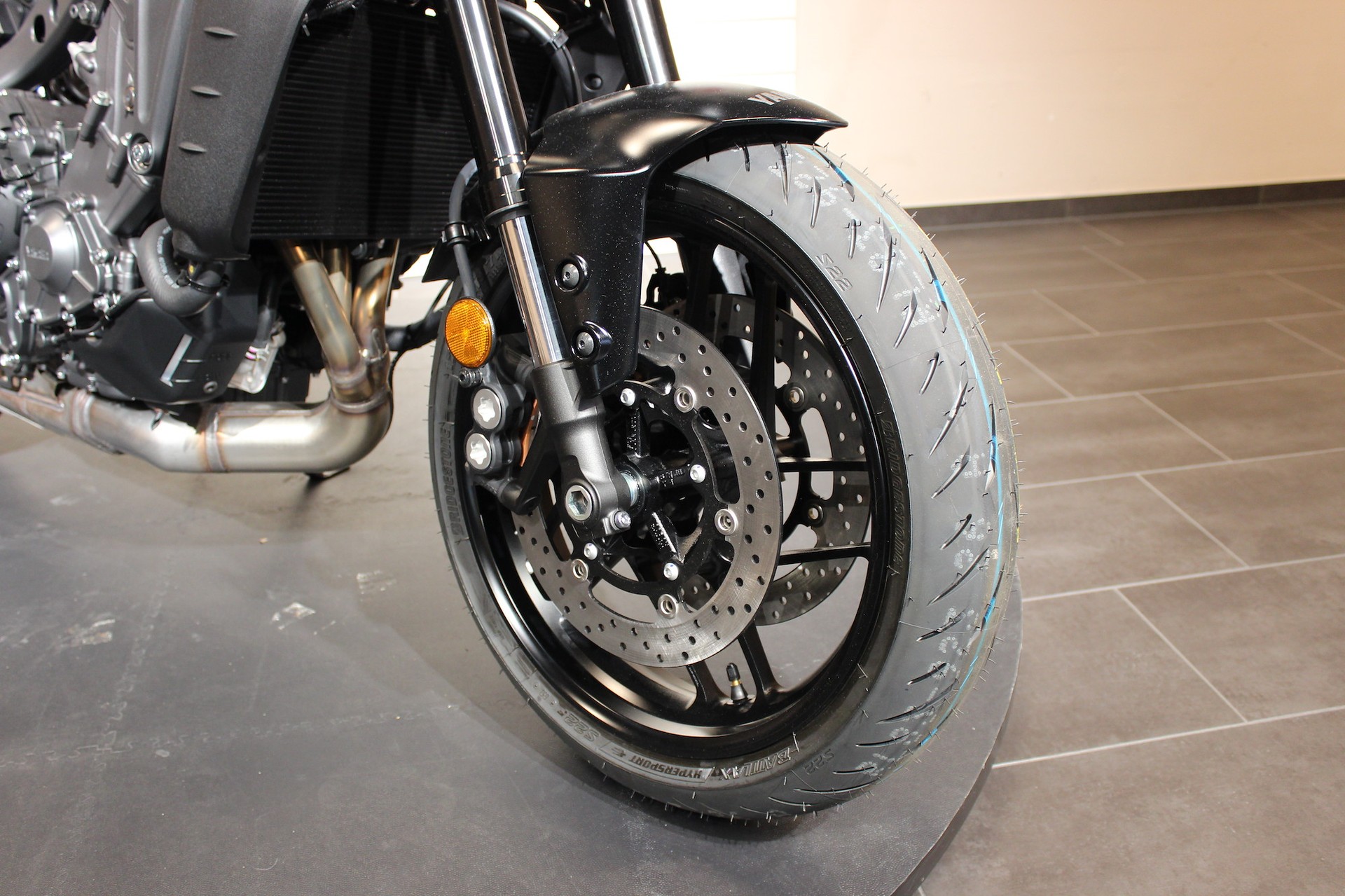YAMAHA MT-09-image-14