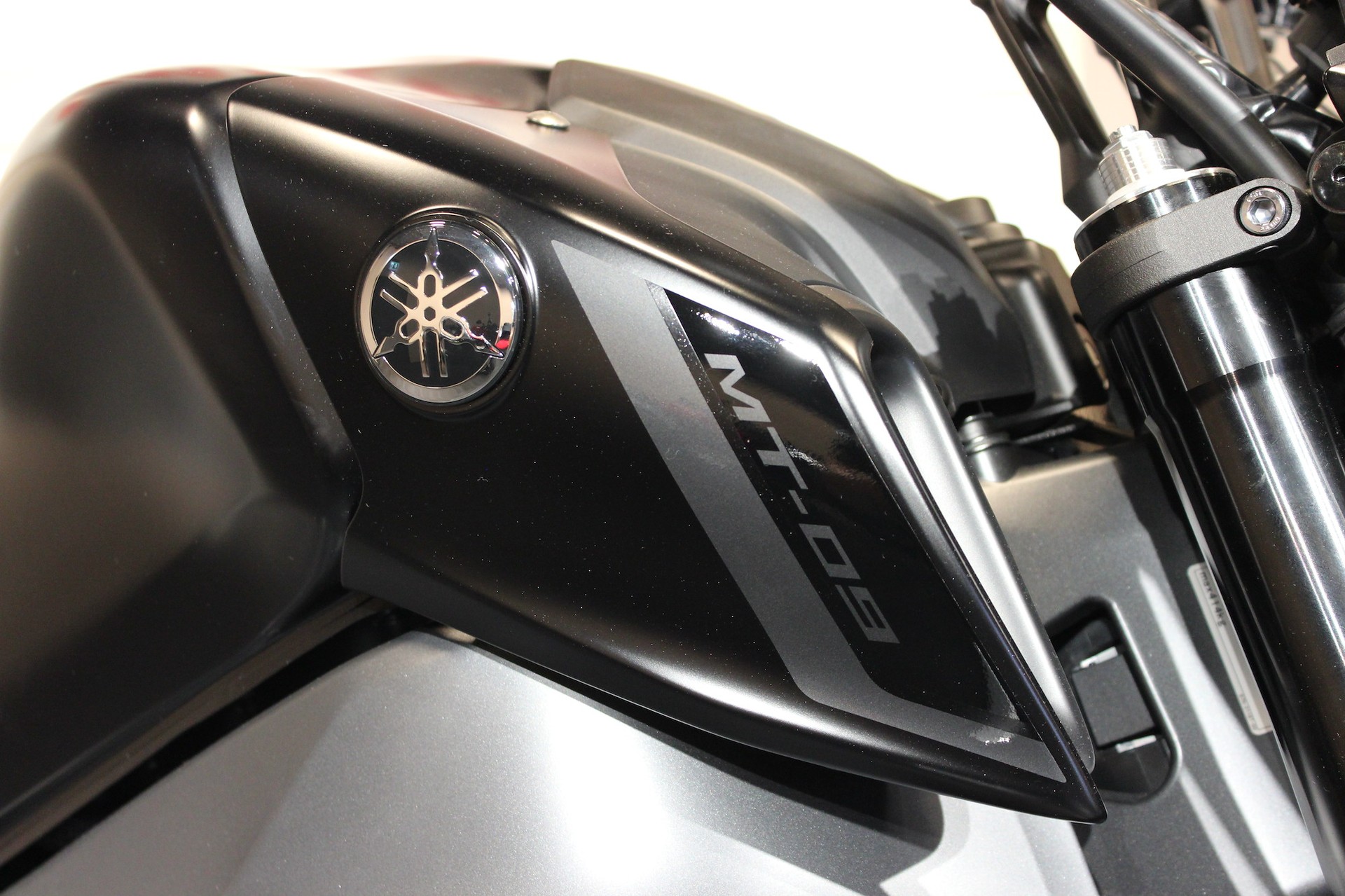 YAMAHA MT-09-image-12