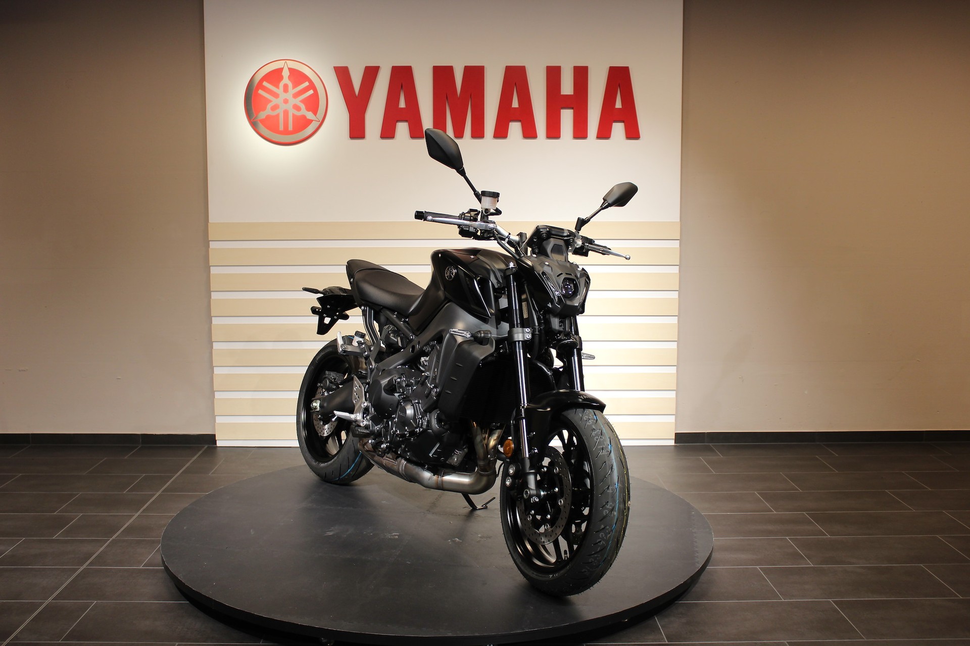 YAMAHA MT-09-image-0