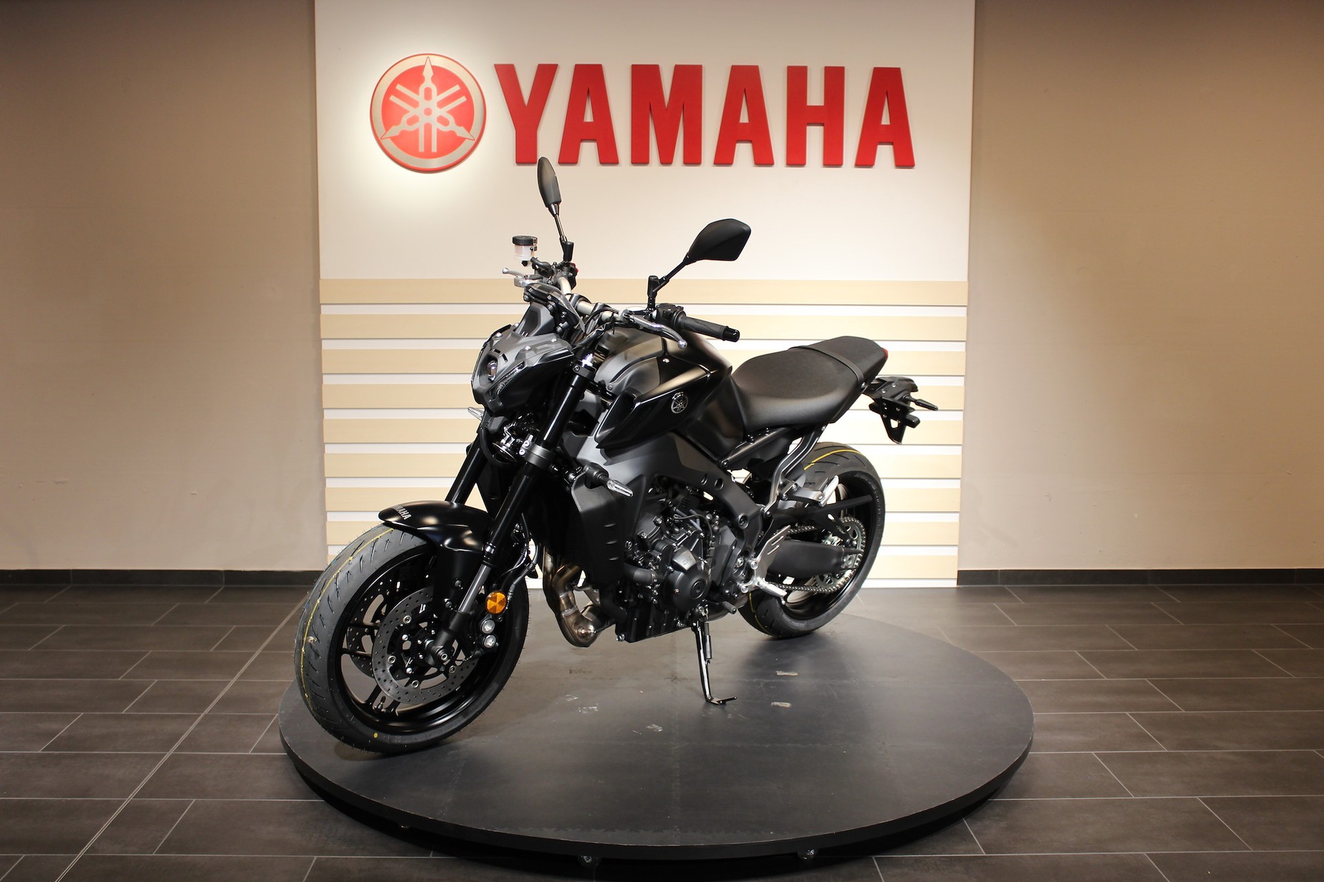 YAMAHA MT-09-image-7