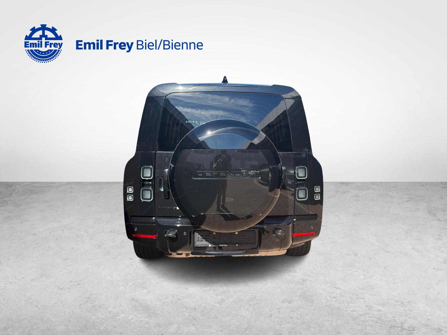 LAND ROVER Defender 130 3.0 D I6 350 X-Dynamic HSE-showroom-element-3