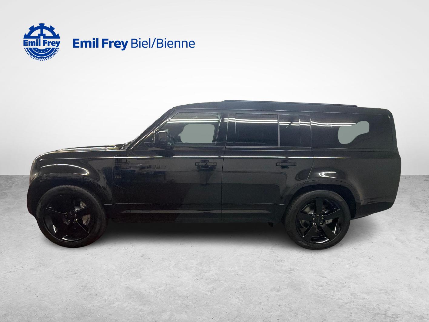 LAND ROVER Defender 130 3.0 D I6 350 X-Dynamic HSE-showroom-element-1
