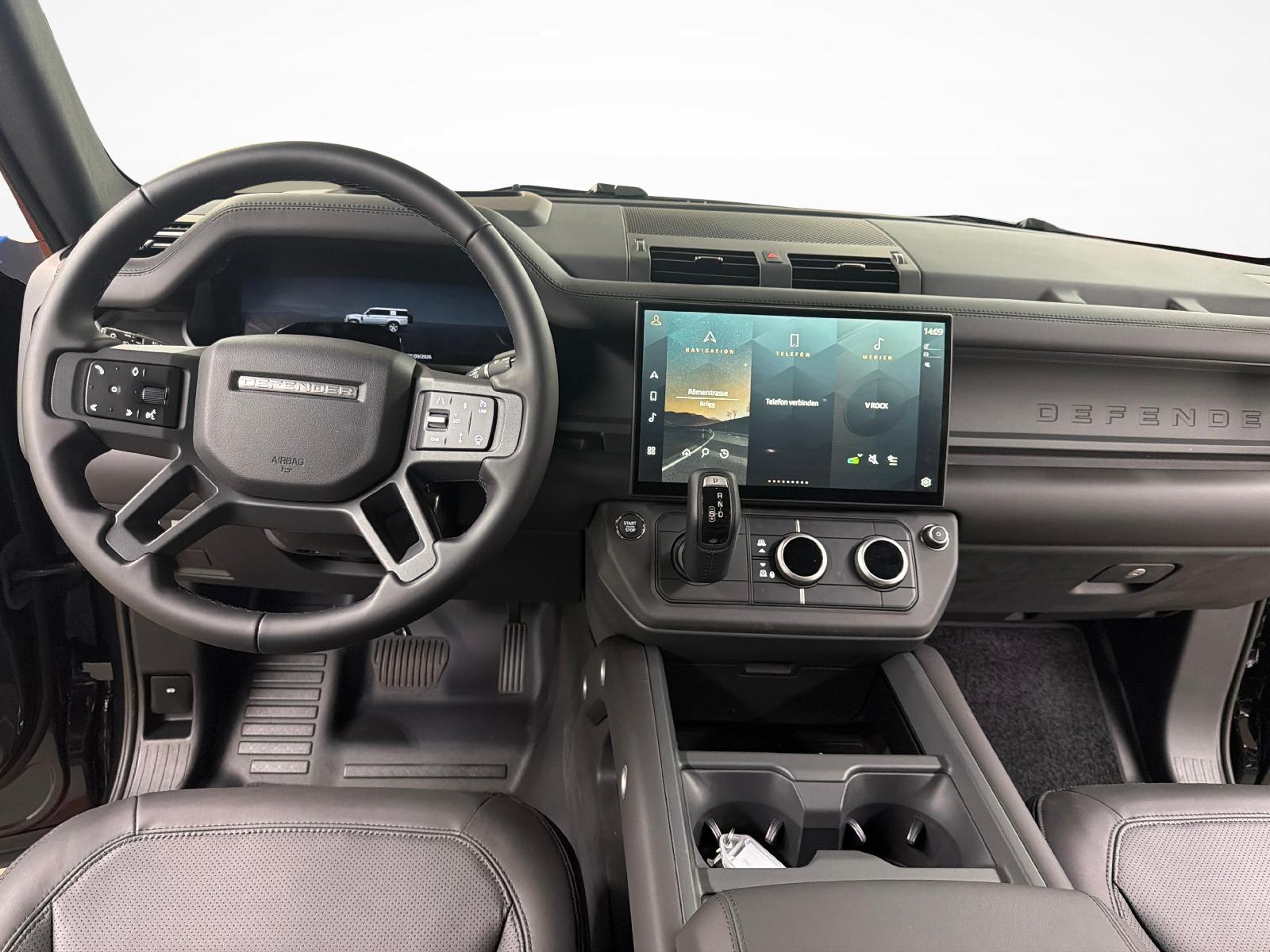LAND ROVER Defender 130 3.0 D I6 350 X-Dynamic HSE-image-8