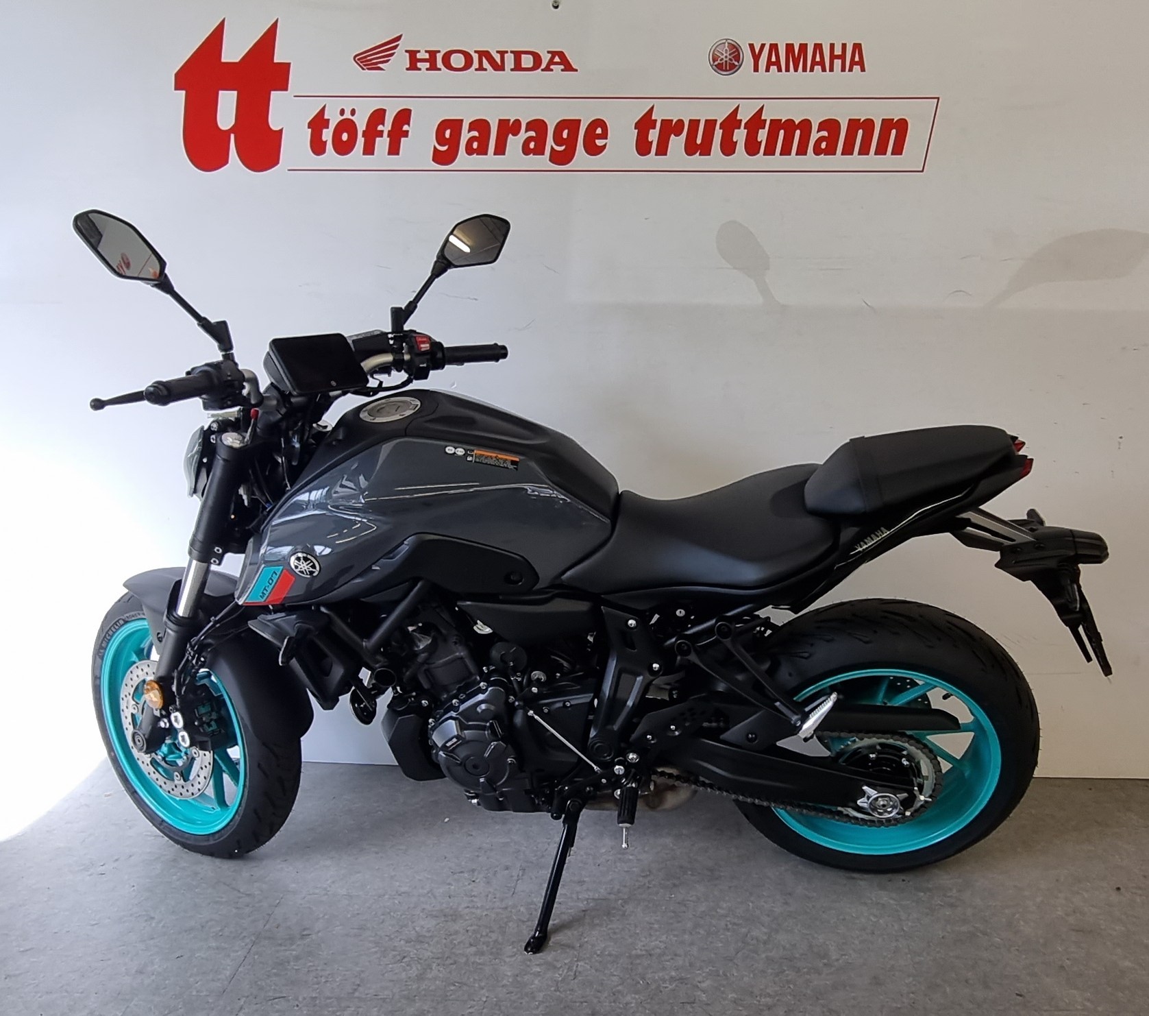 YAMAHA MT-07 (35KW)-showroom-element-1