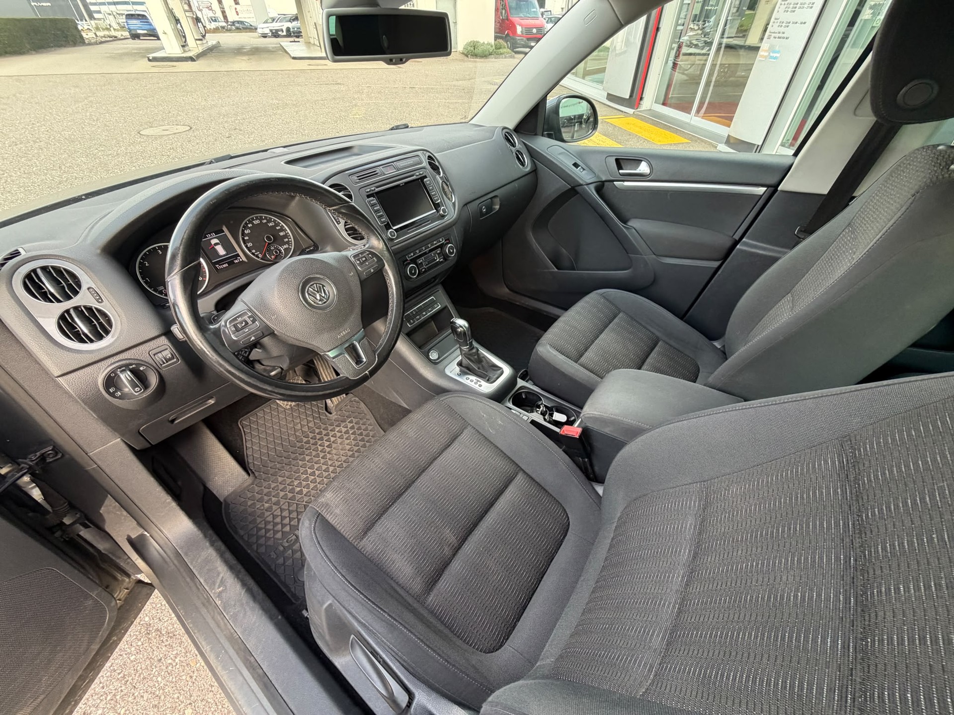 VW Tiguan 2.0 TDI BlueMotion Track&Style 4Motion DSG-image-10