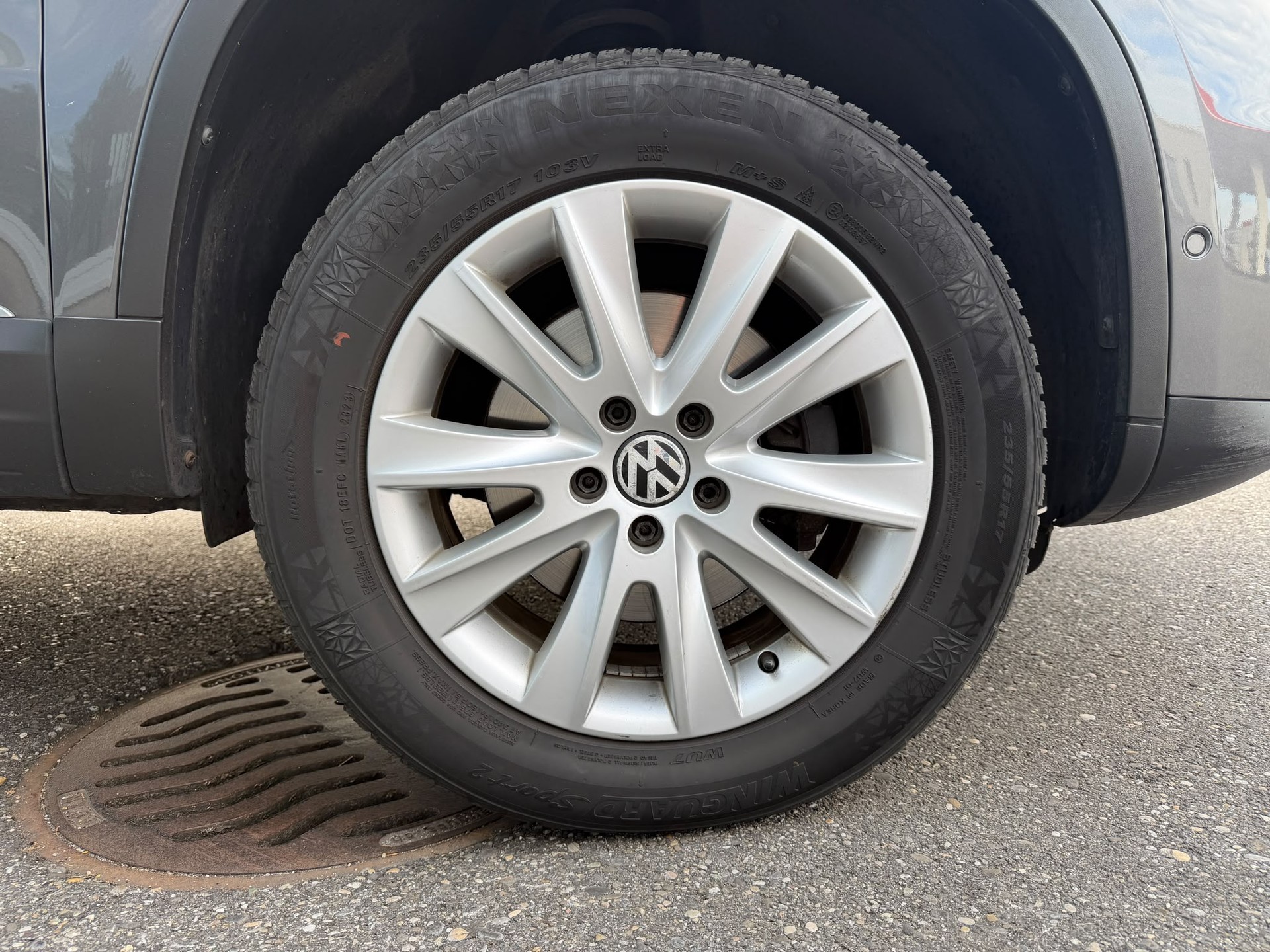 VW Tiguan 2.0 TDI BlueMotion Track&Style 4Motion DSG-image-9