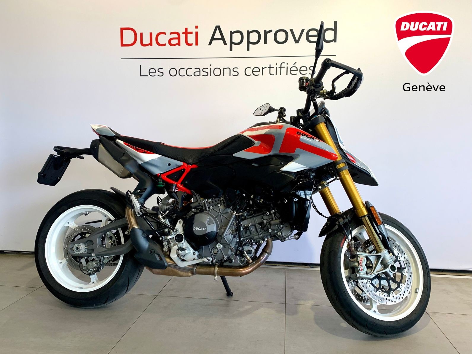 DUCATI Hypermotard V2 SP-image-1