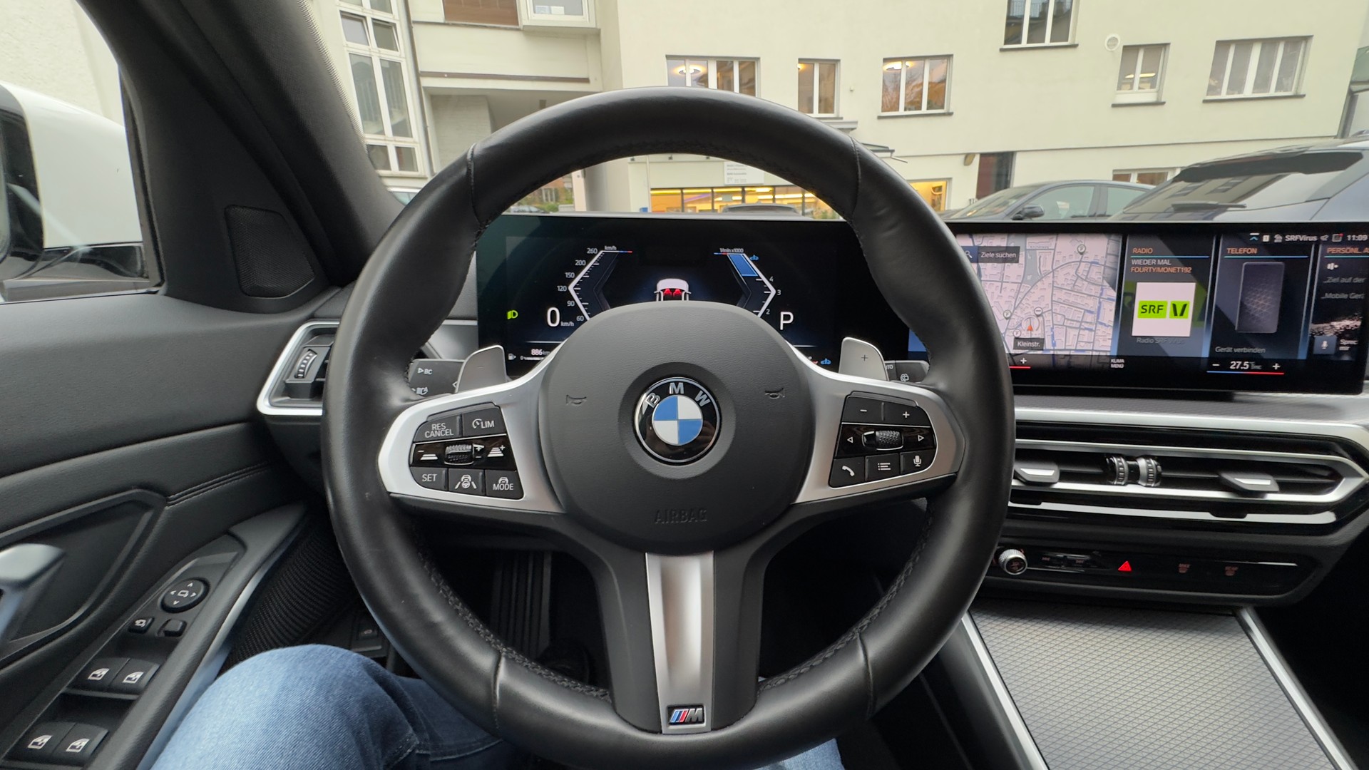 BMW 320d xDrive 48V Touring Steptronic M Sport-image-14