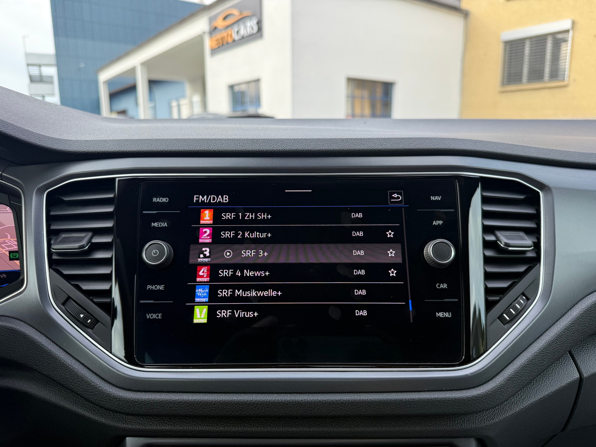 VW T-Roc Cabriolet 1.5 TSI R-Line DSG-image-16