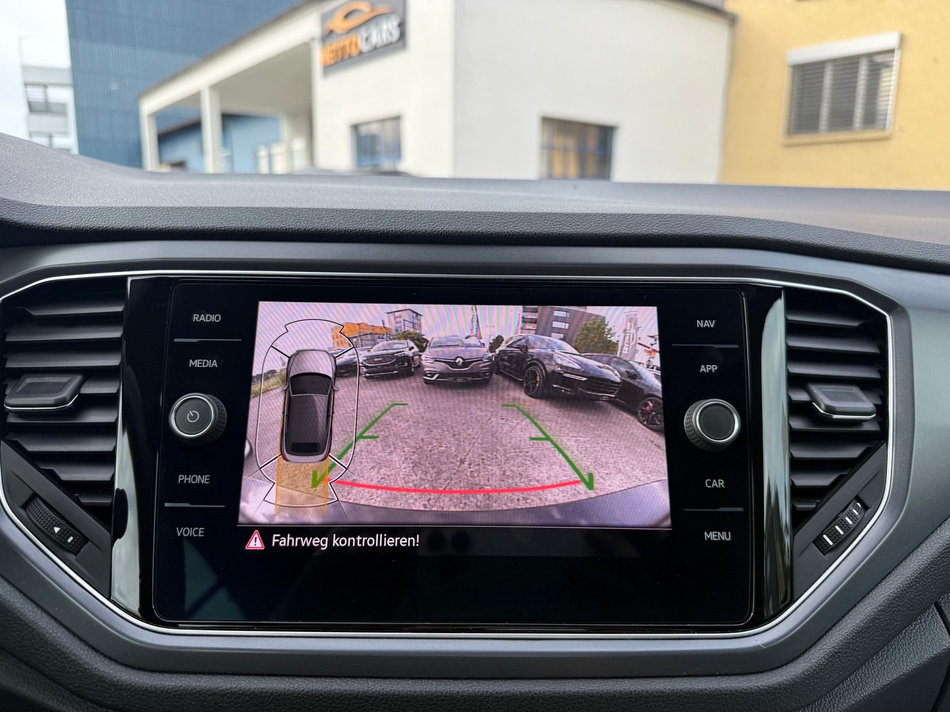 VW T-Roc Cabriolet 1.5 TSI R-Line DSG-image-15