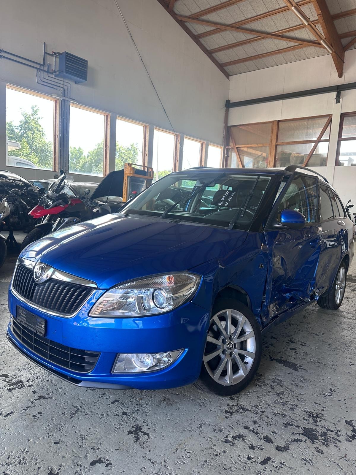 SKODA Fabia 1.2 TSI Ambition Plus