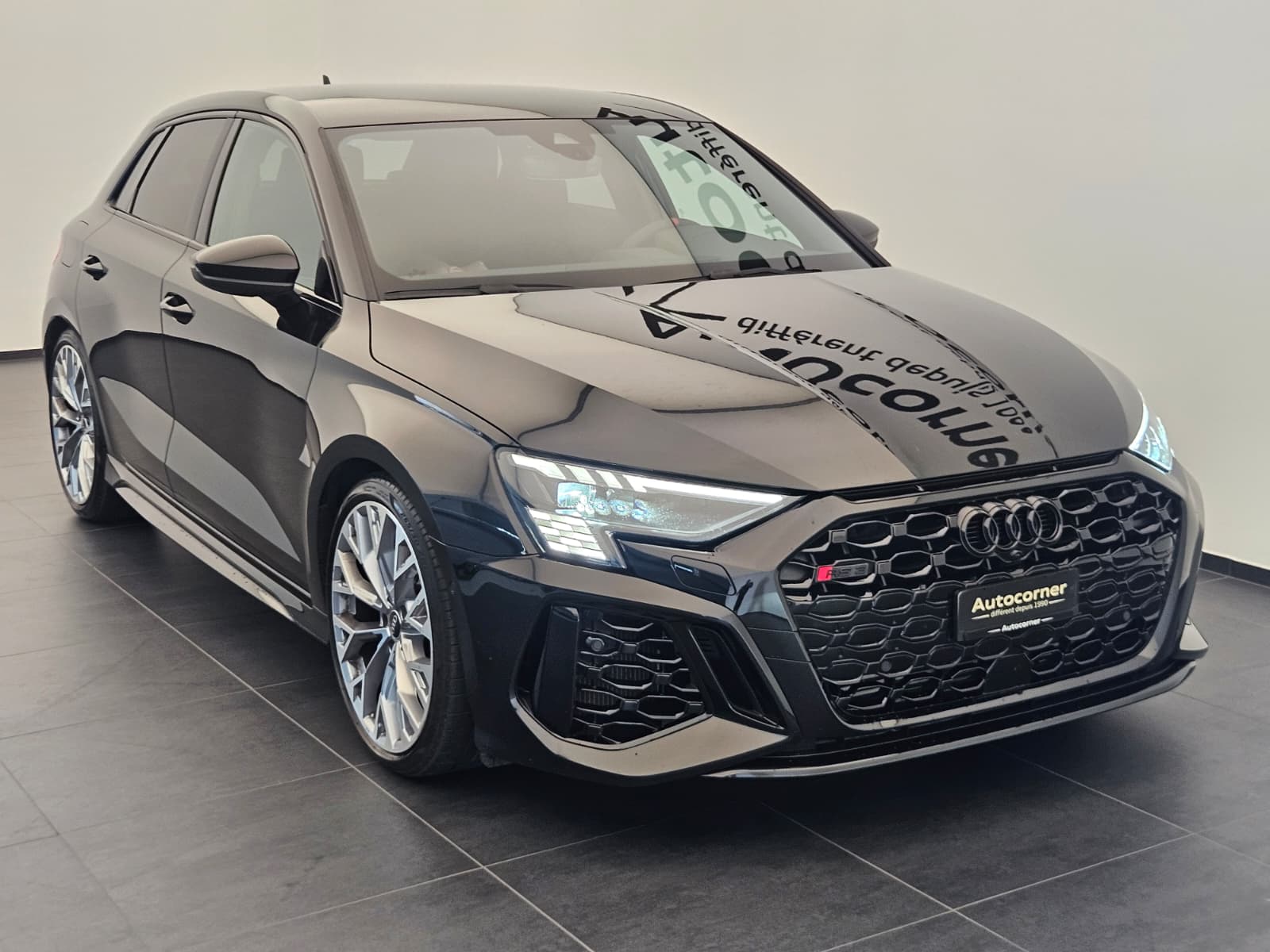 AUDI RS3 Sportback 2.5 TSI quattro S-tronic-showroom-element-3