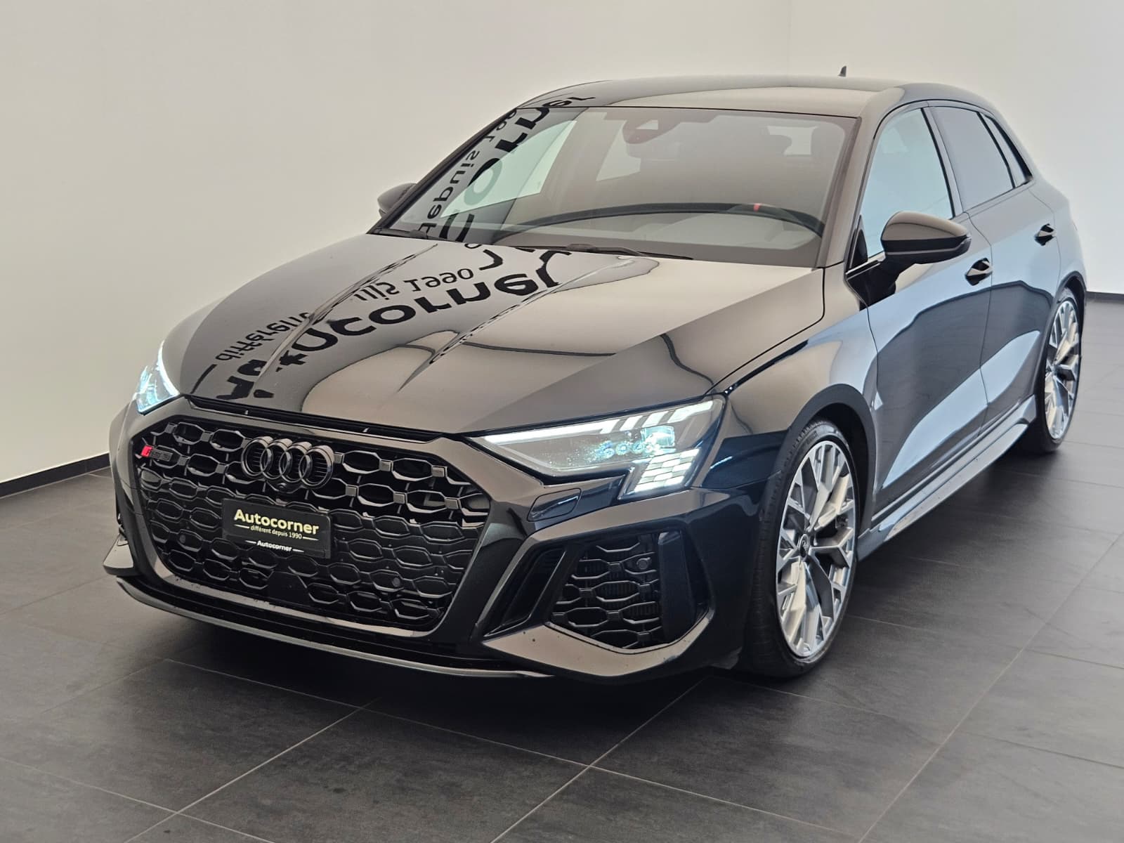 AUDI RS3 Sportback 2.5 TSI quattro S-tronic-showroom-element-1