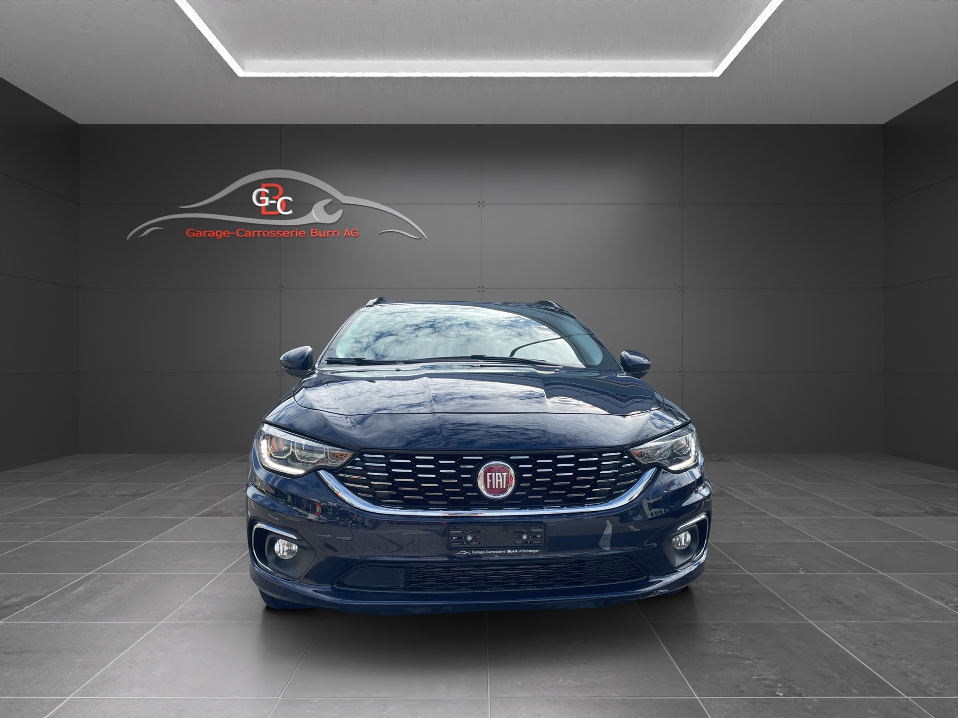 FIAT Tipo 1.6MJ Station Wagon Lounge DCT-image-1