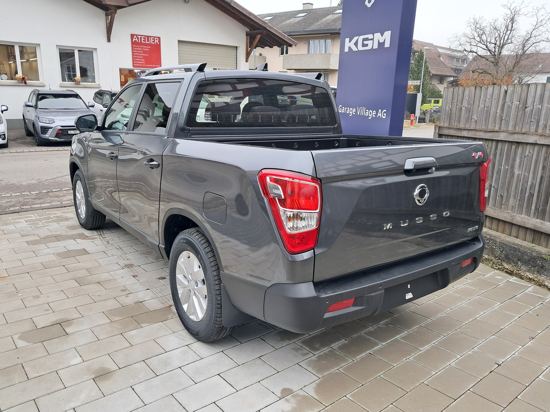 KGM-SsangYong Musso 2.2 Platinum 4WD Aut. inkl. AHK-showroom-element-1