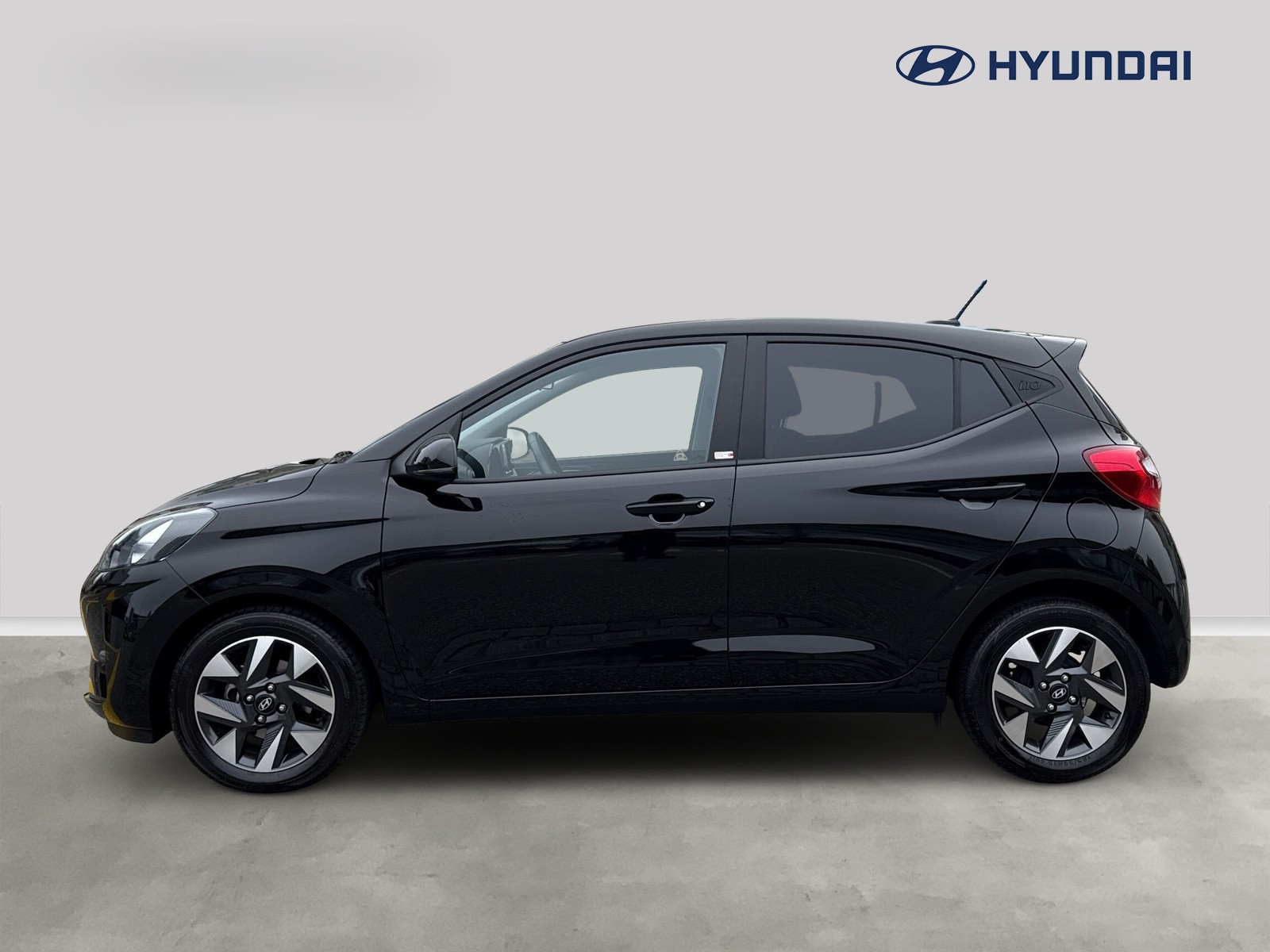 HYUNDAI i10 1.2 Amplia Aut.-showroom-element-2