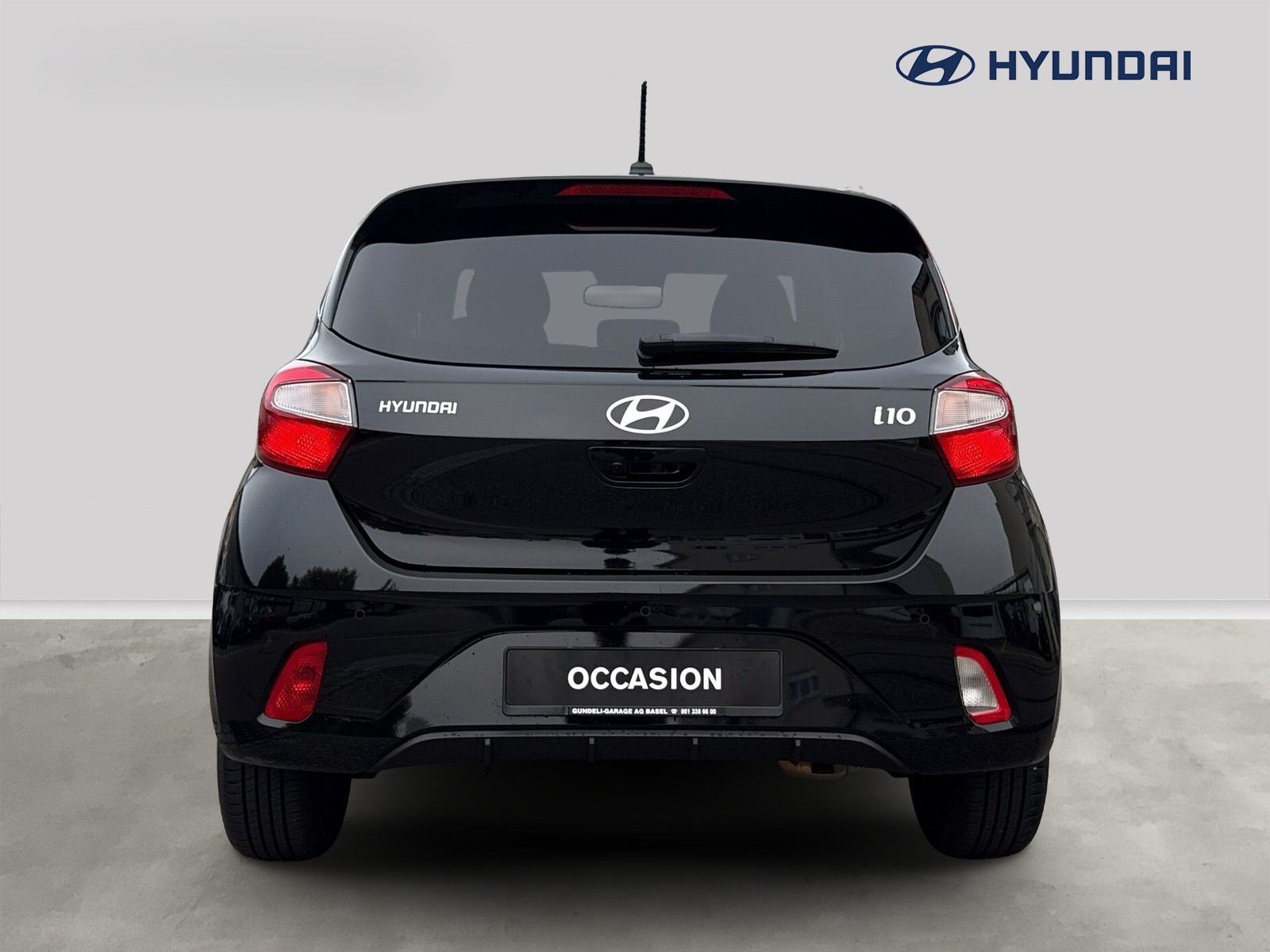 HYUNDAI i10 1.2 Amplia Aut.-image-4