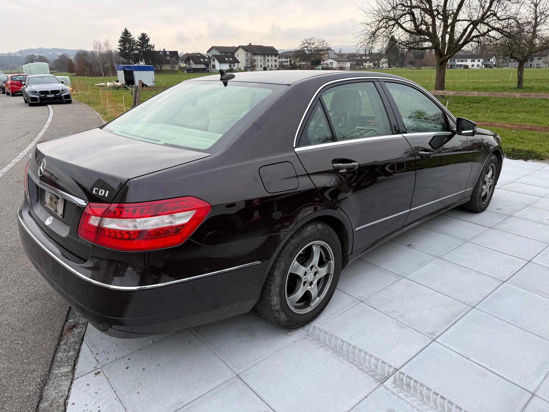 MERCEDES-BENZ E 250 CDI BlueEfficiency Elégance Automatic-image-5