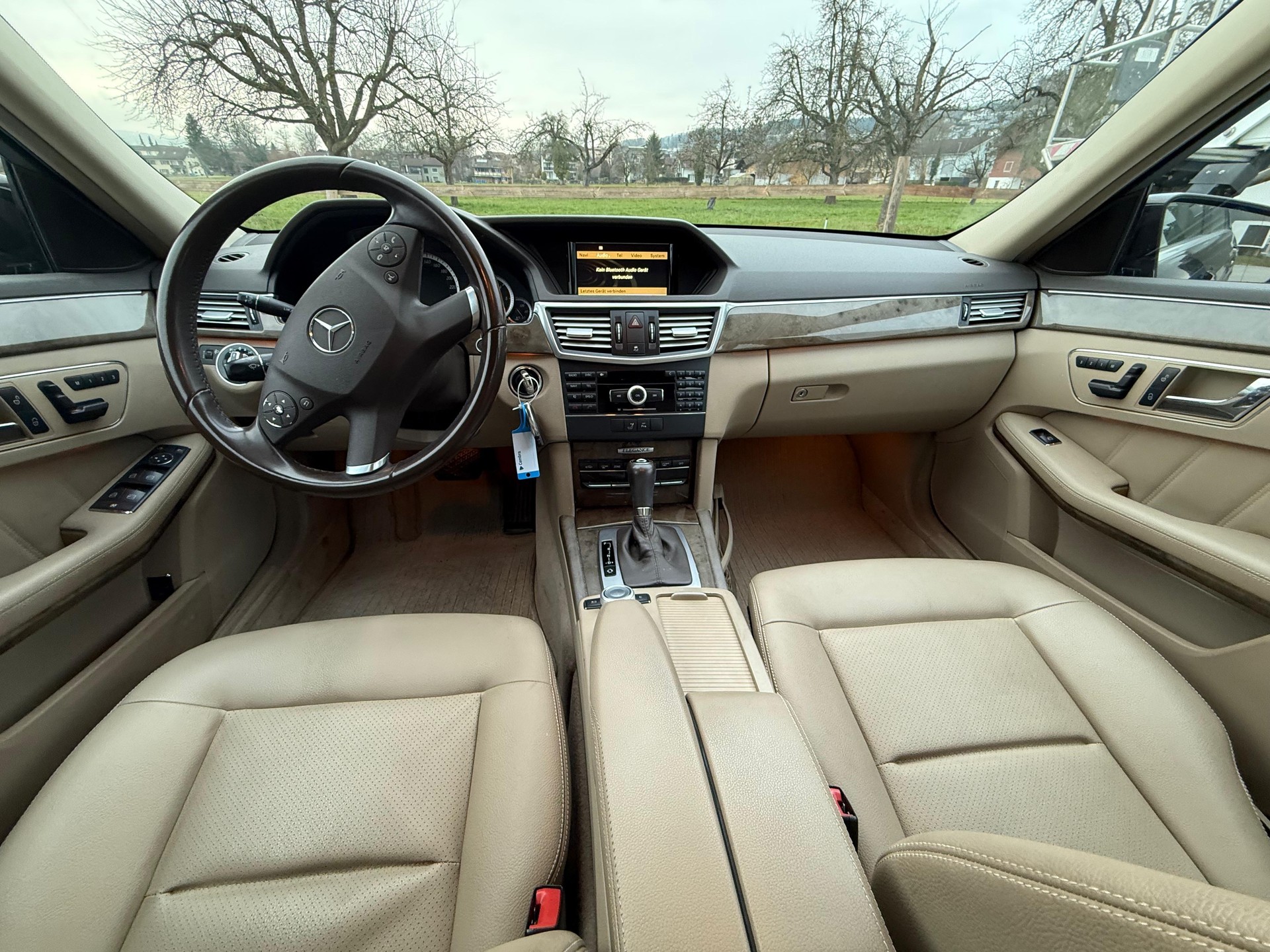 MERCEDES-BENZ E 250 CDI BlueEfficiency Elégance Automatic-image-6