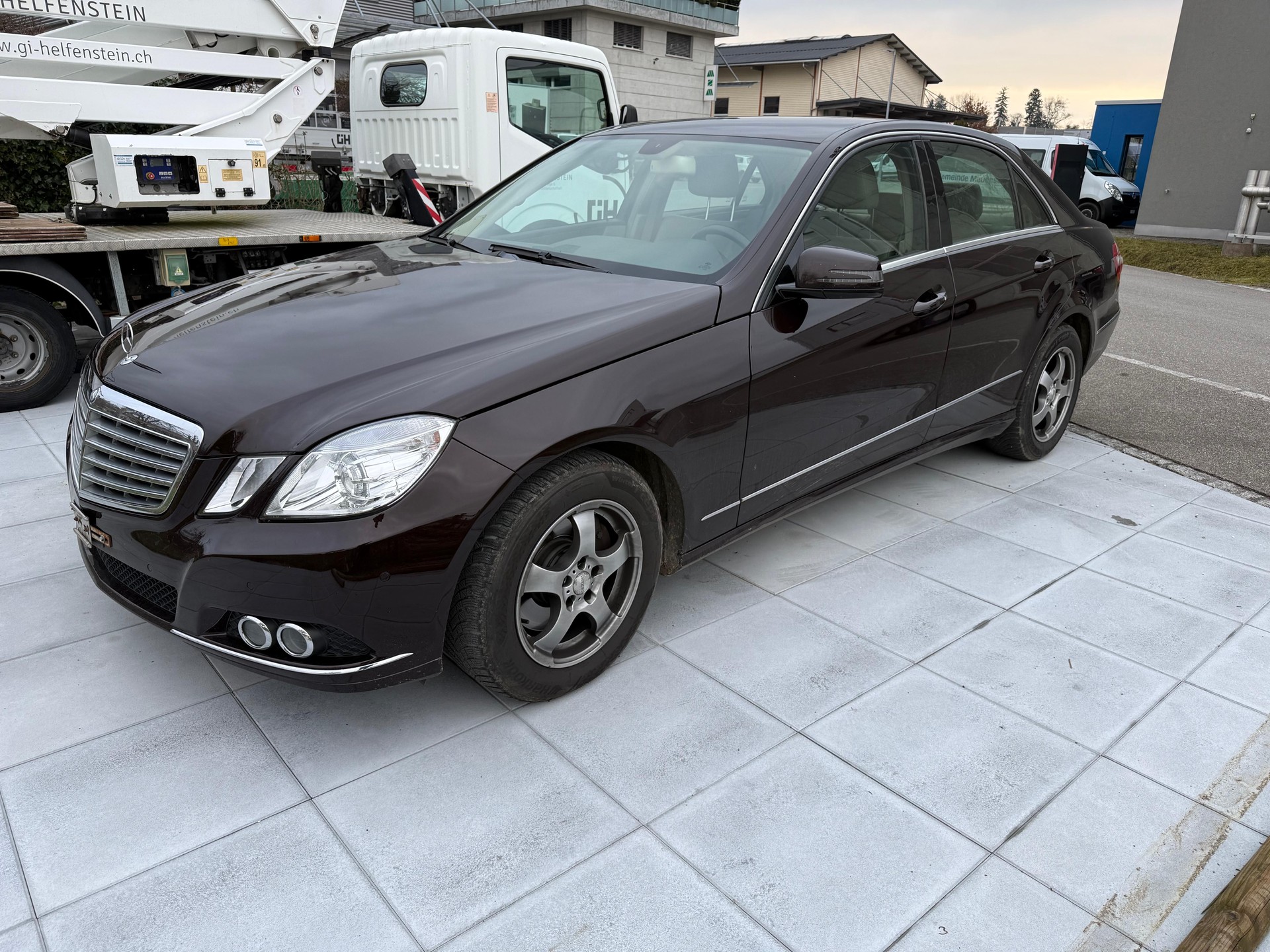 MERCEDES-BENZ E 250 CDI BlueEfficiency Elégance Automatic-showroom-element-2