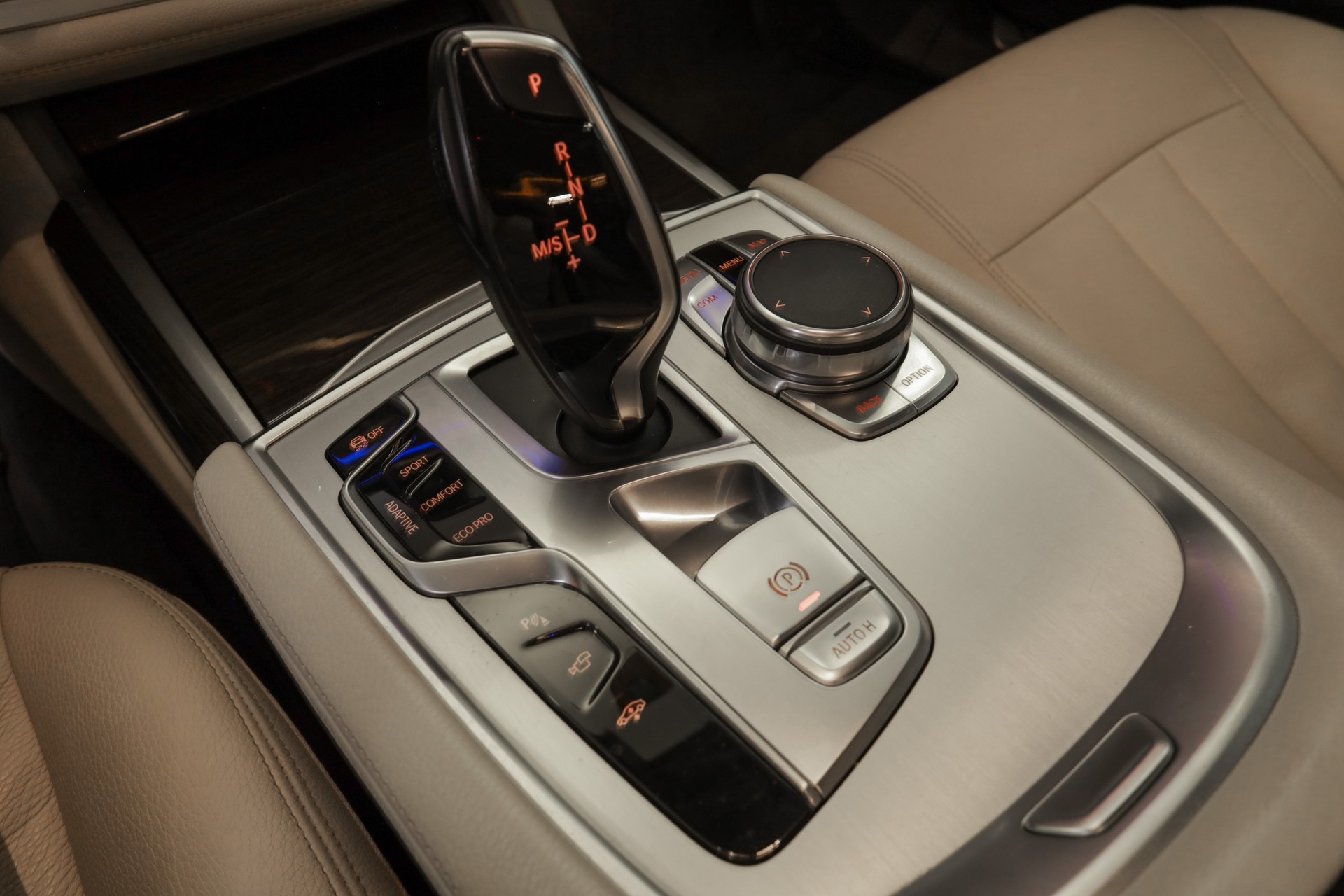 BMW 730d xDrive Steptronic-image-16