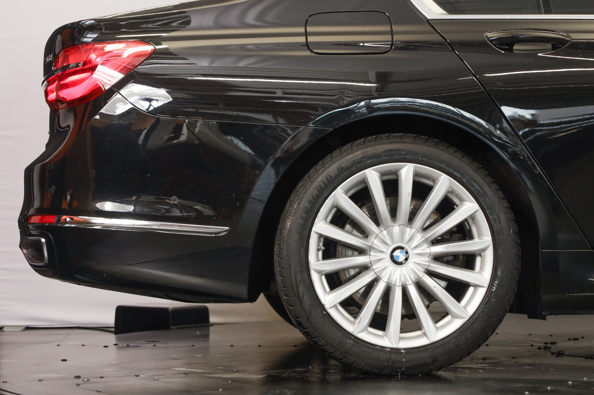 BMW 730d xDrive Steptronic-image-7