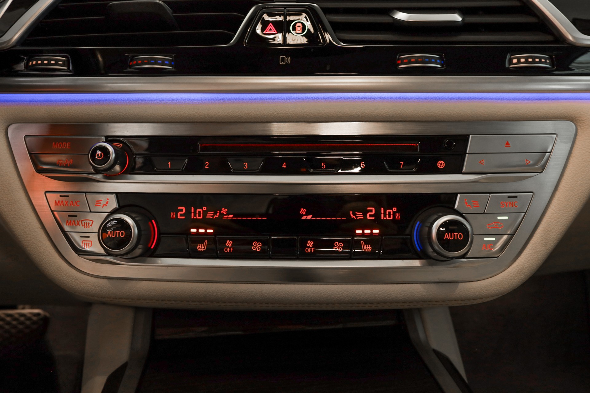 BMW 730d xDrive Steptronic-image-17