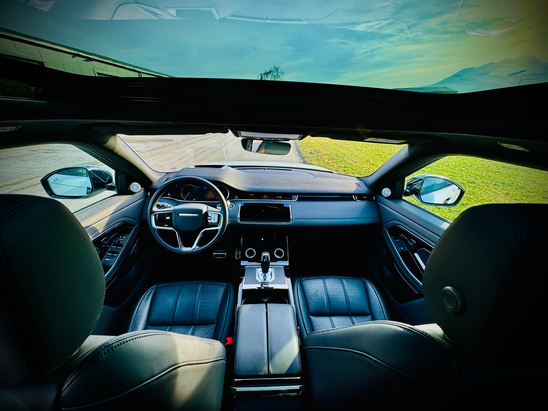 LAND ROVER Range Rover Evoque R-Dynamic D 200 MHEV HSE AT9-image-8