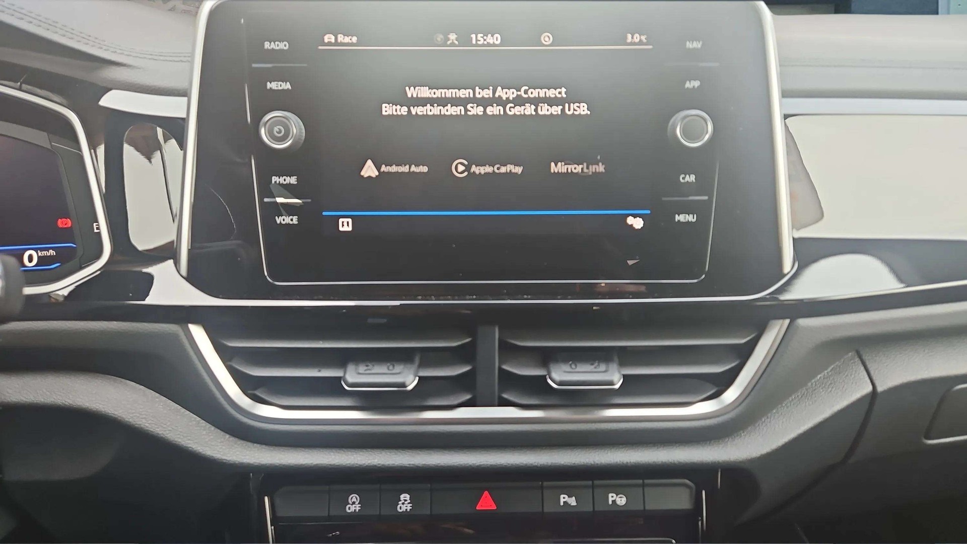 VW T-Roc 2.0 TSI R DSG 4Motion (Facelift) Black Style mit El. Ledersitze & AHK-image-23