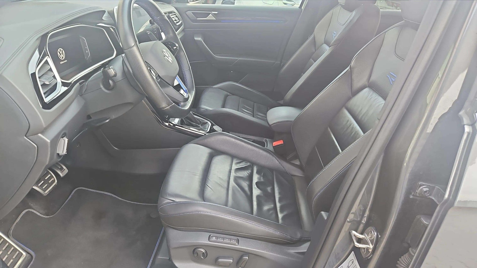 VW T-Roc 2.0 TSI R DSG 4Motion (Facelift) Black Style mit El. Ledersitze & AHK-image-10