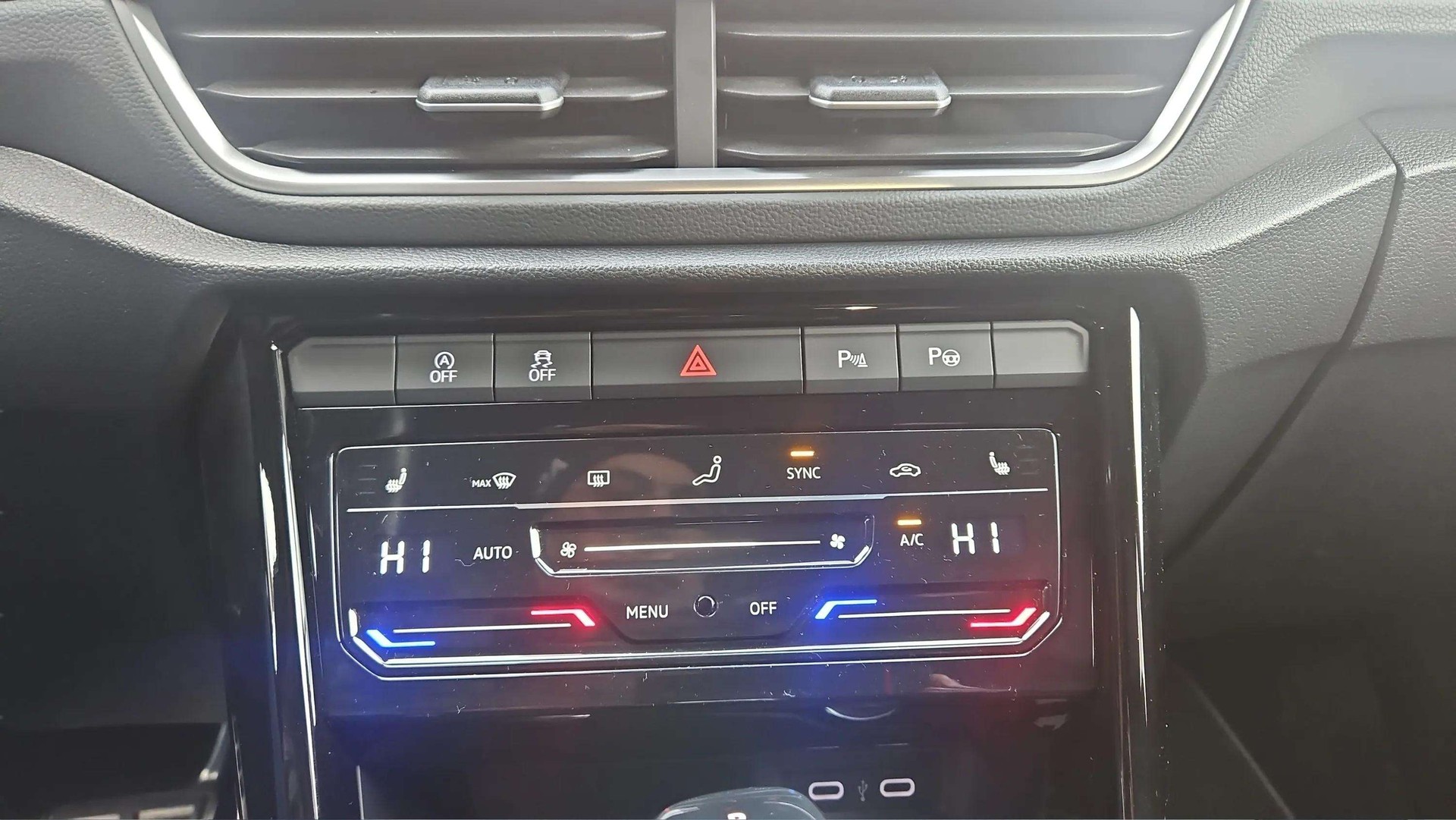 VW T-Roc 2.0 TSI R DSG 4Motion (Facelift) Black Style mit El. Ledersitze & AHK-image-17