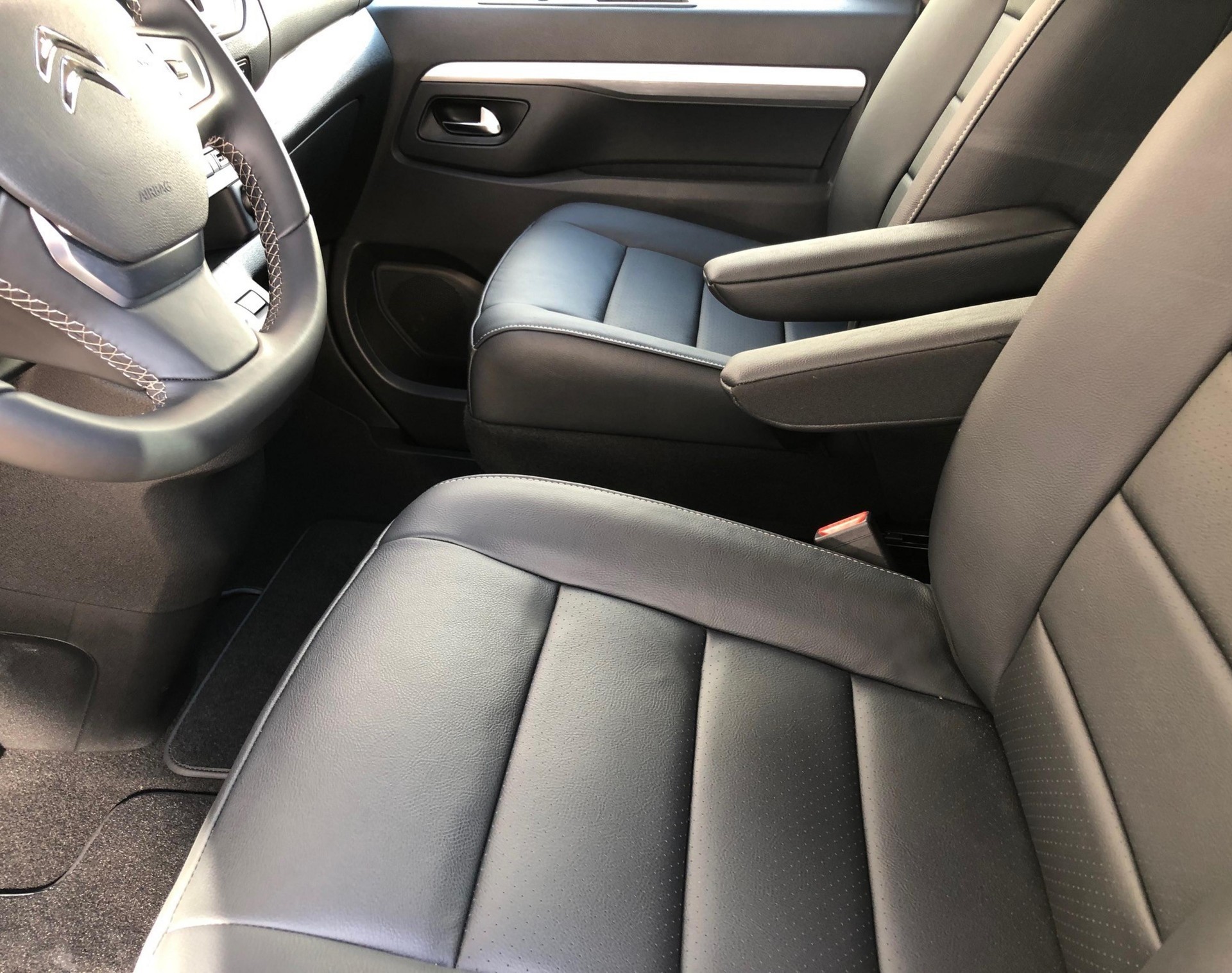 CITROEN SpacetourerCa 2.0Lo.MEAT8-showroom-element-3