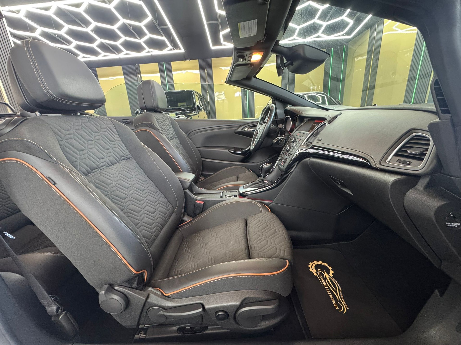 OPEL Cascada 1.6i 16V Supreme Automat-image-11