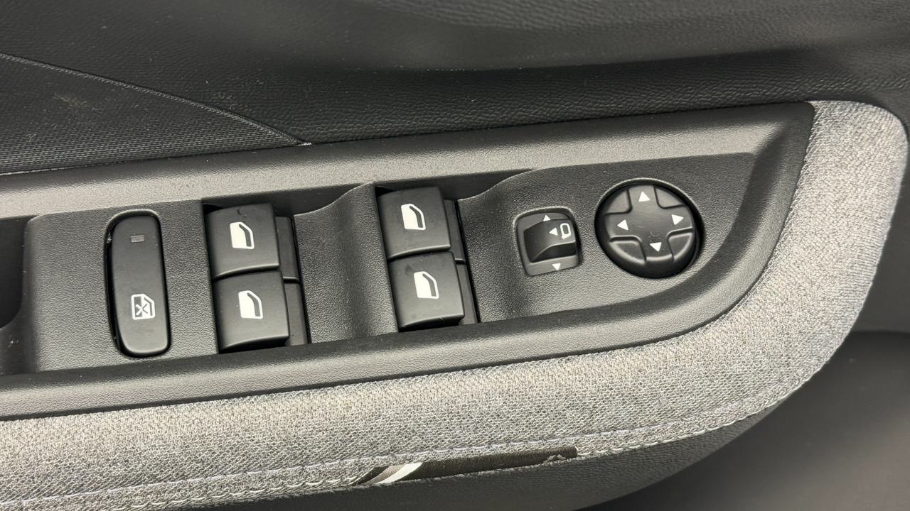 OPEL Frontera-e 44 kWh GS-image-8