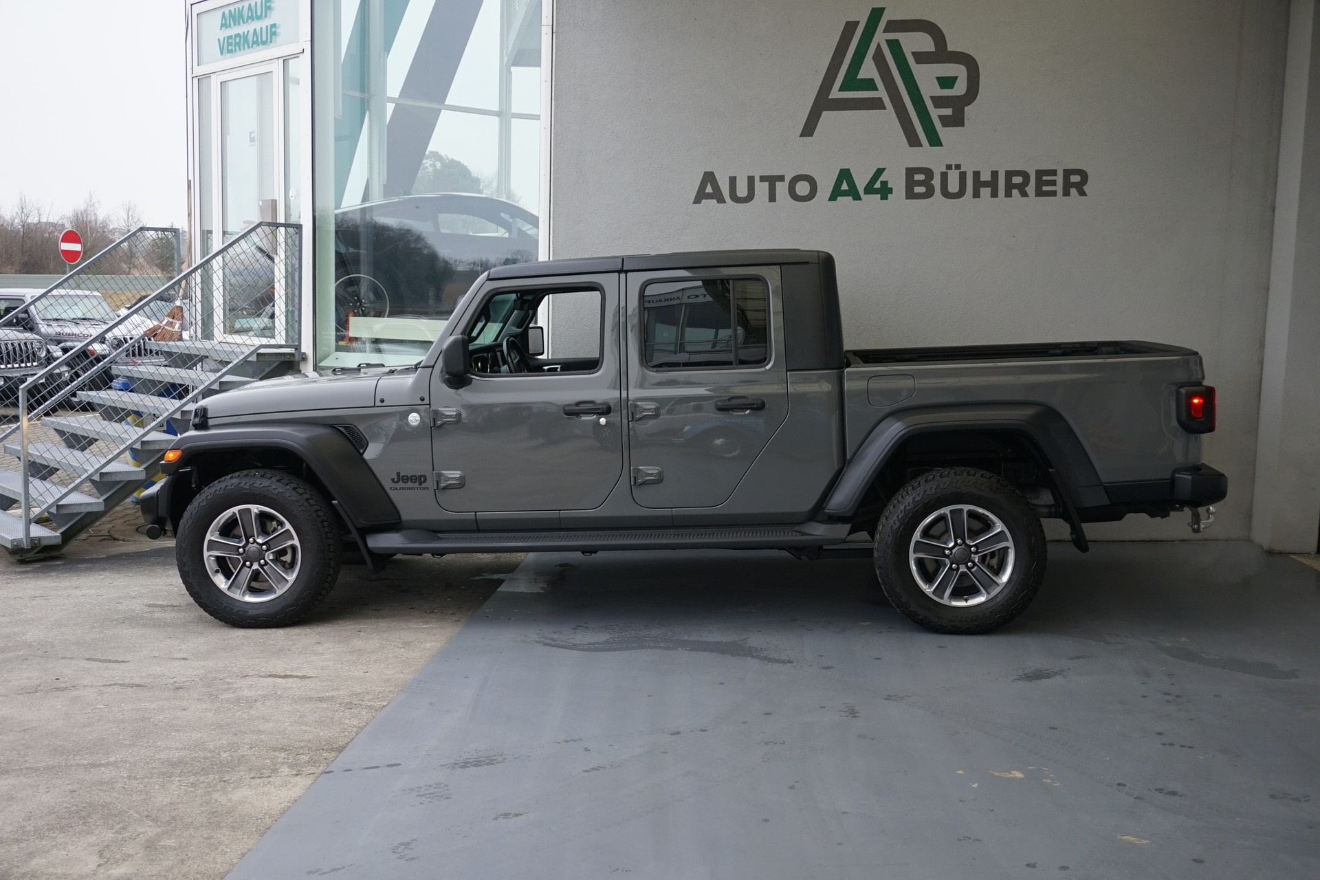 JEEP Gladiator 3.6 iV6 Sport 4WD 284PS 100% Benzin