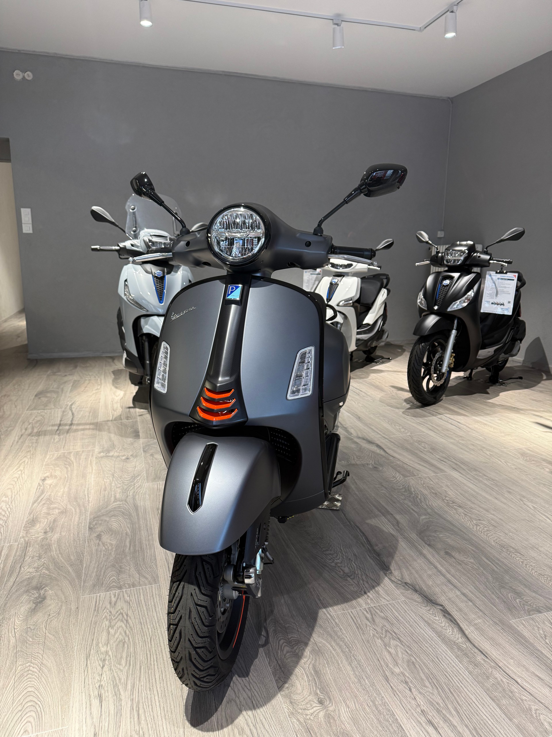 PIAGGIO Vespa GTS 310 Super Sport RST E5+-image-2